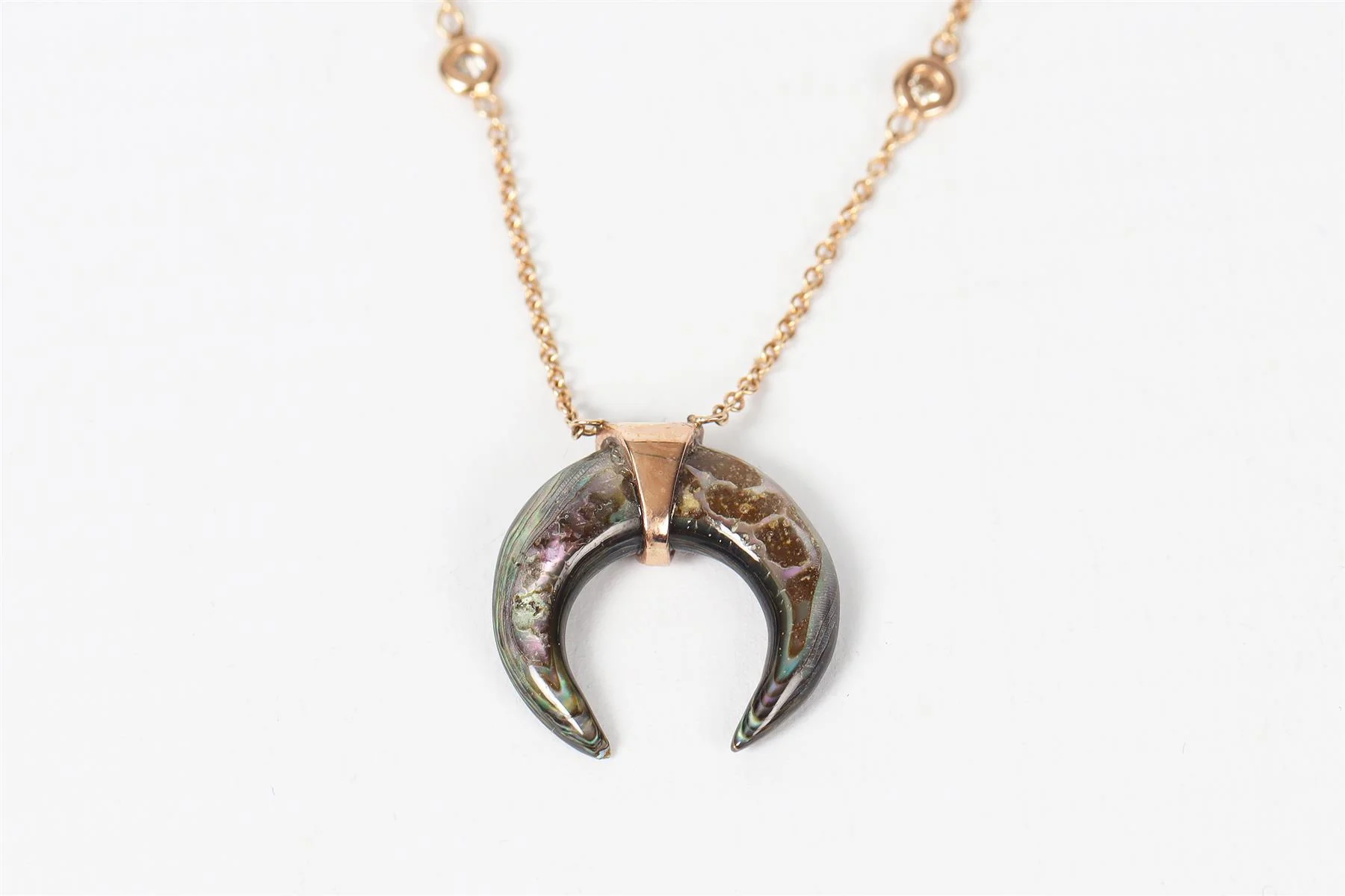 JACQUIE AICHE DOUBLE HORN 14K ROSE GOLD, ABALONE AND PAVE DIAMOND NECKLACE - Image 5