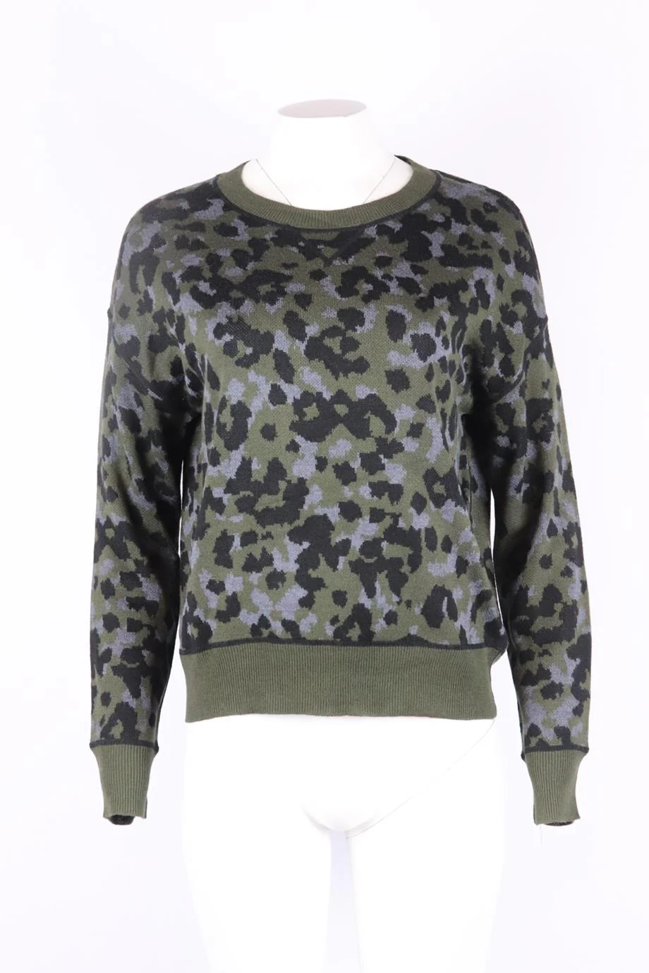 JOHN AND JENN LEOPARD JACQUARD KNIT SWEATER MEDIUM - Image 2