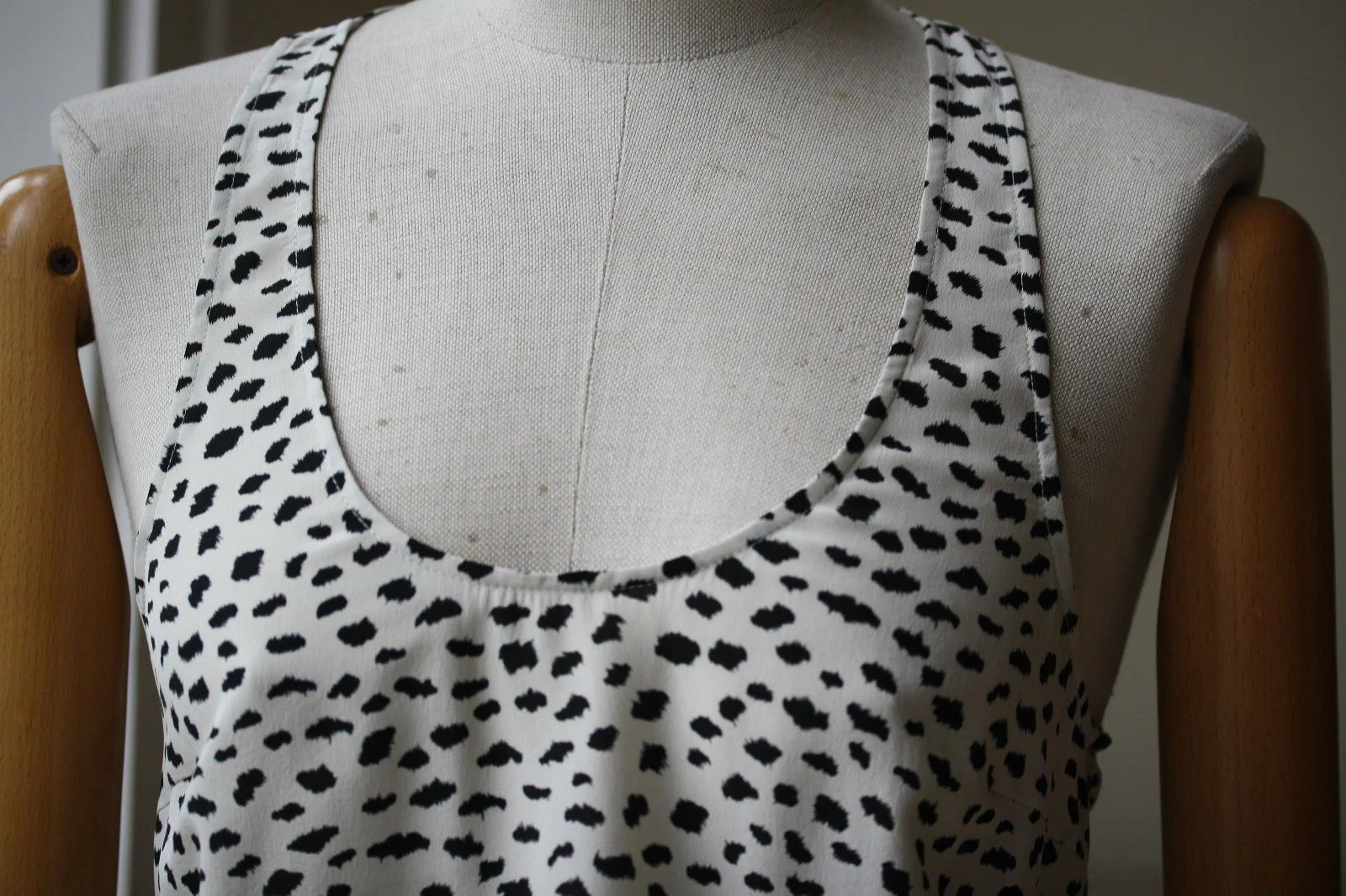 JOIE DREW SILK DOT TANK TOP SMALL - Image 5
