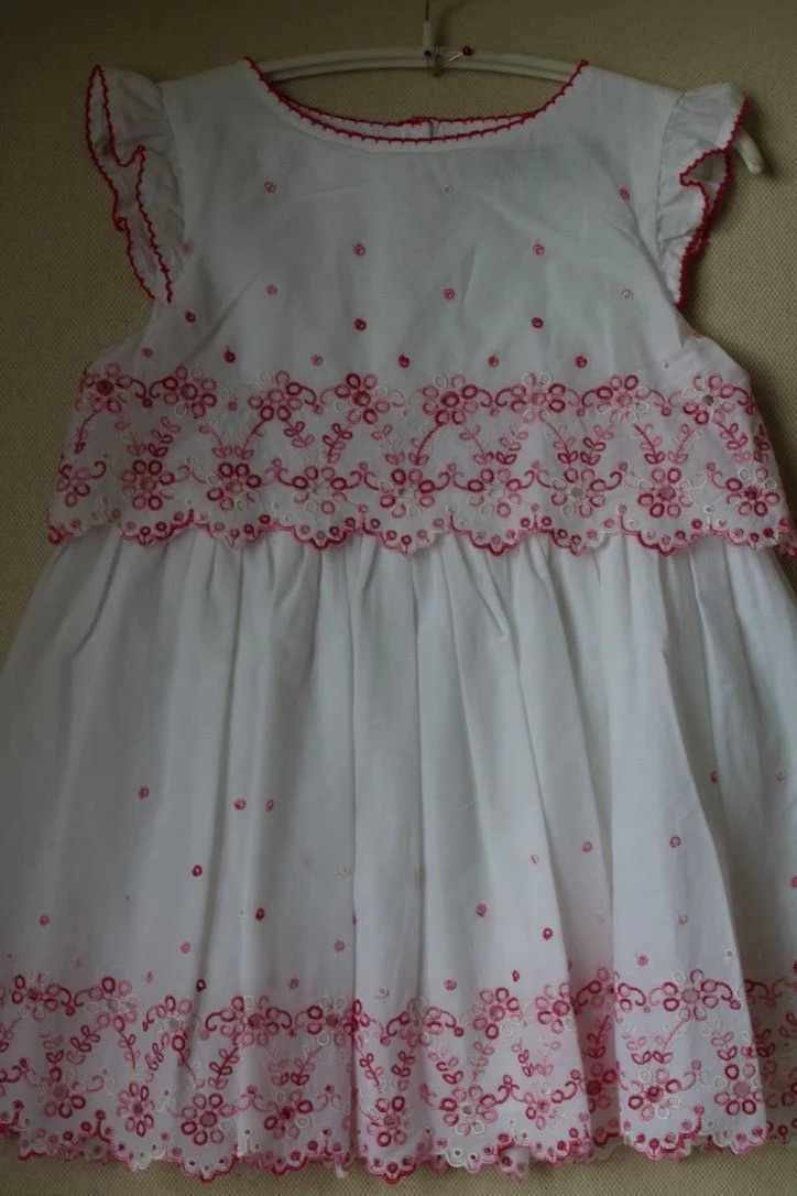 JUICY COUTURE BABY GIRLS BRODERIE ANGLAISE DRESS 2-3 YEARS - Image 3