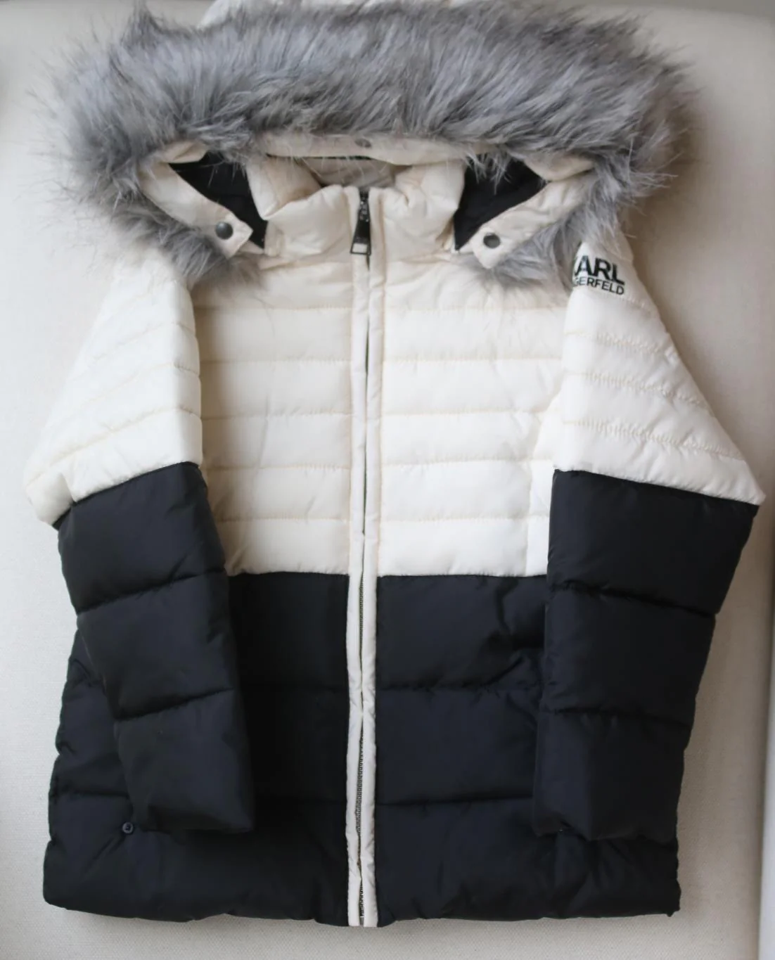 KARL LAGERFELD KIDS GIRLS PUFFER JACKET 5 YEARS - Image 2
