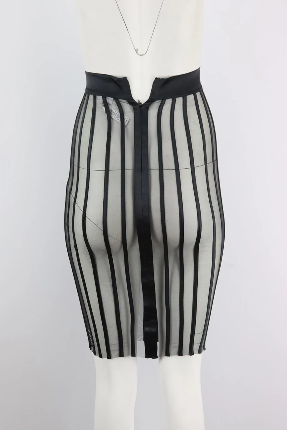 LA PERLA SATIN TRIMMED MESH SKIRT IT 40 UK 8 - Image 4