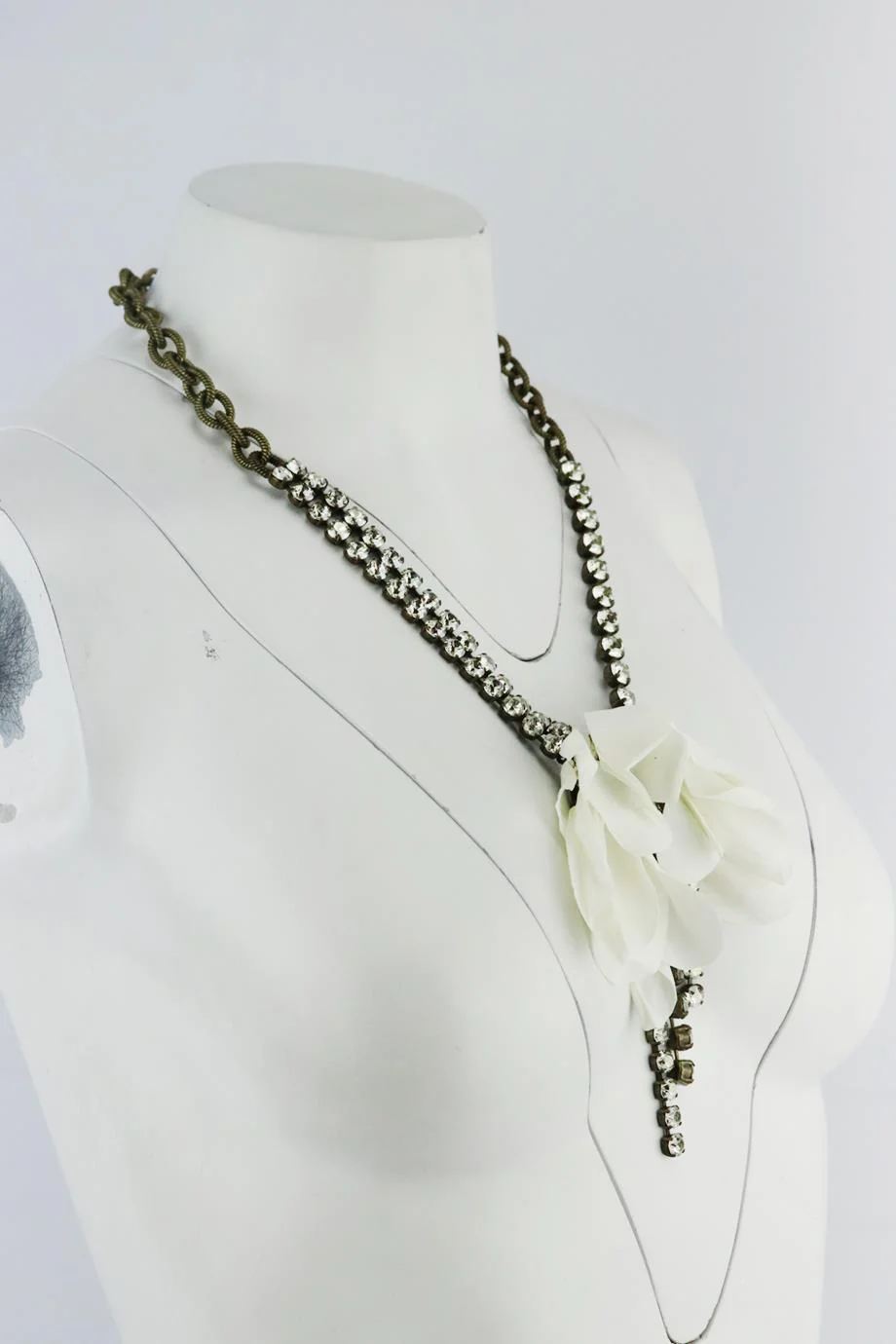 LANVIN SILK FLOWER AND CRYSTAL EMBELLISHED CHAIN NECKLACE - Image 3