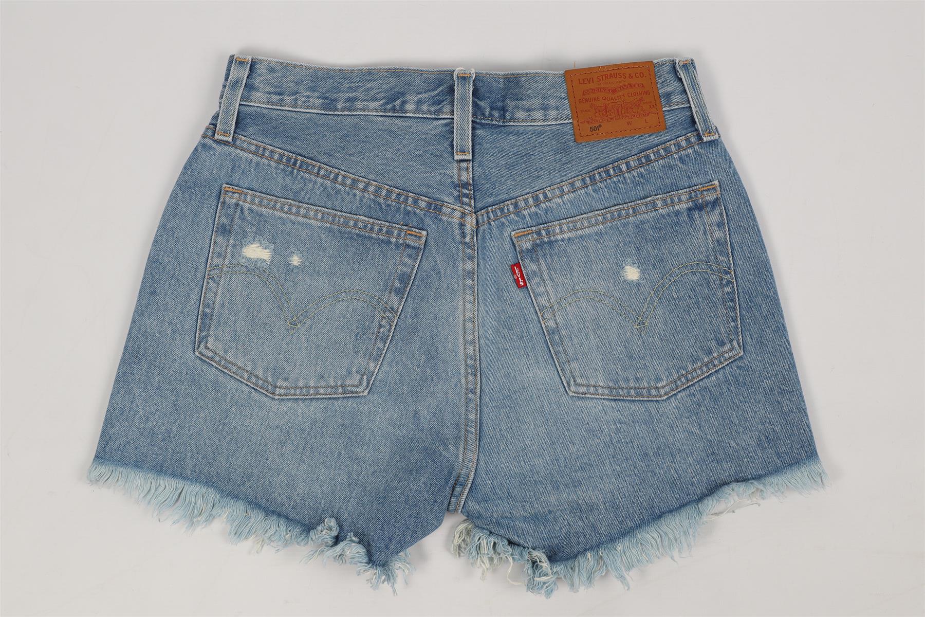 LEVI'S HIGH RISE DENIM SHORTS W27 UK 8-10 - Image 4