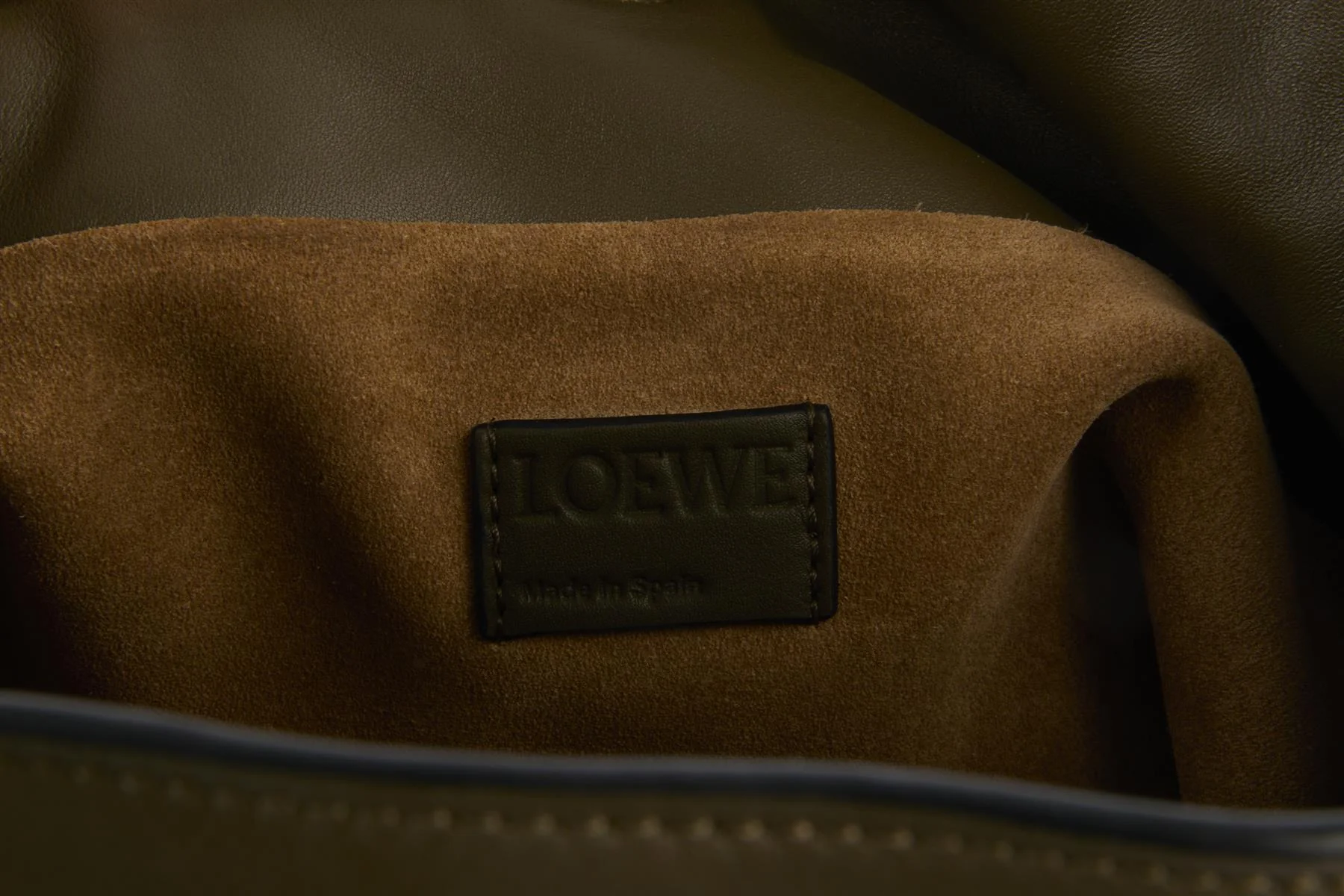 LOEWE KHAKI FLAMENCO MEDIUM LEATHER CLUTCH - Image 10