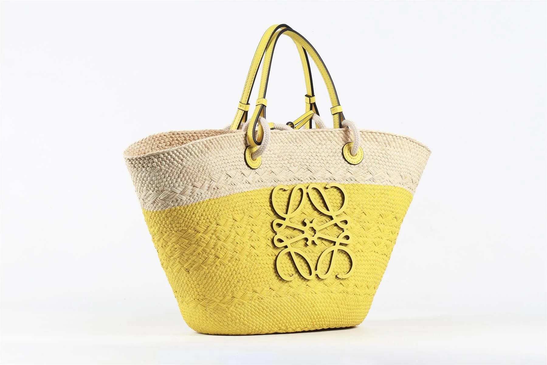 LOEWE YELLOW ANAGRAM MEDIUM STRAW SHOULDER BAG - Image 4