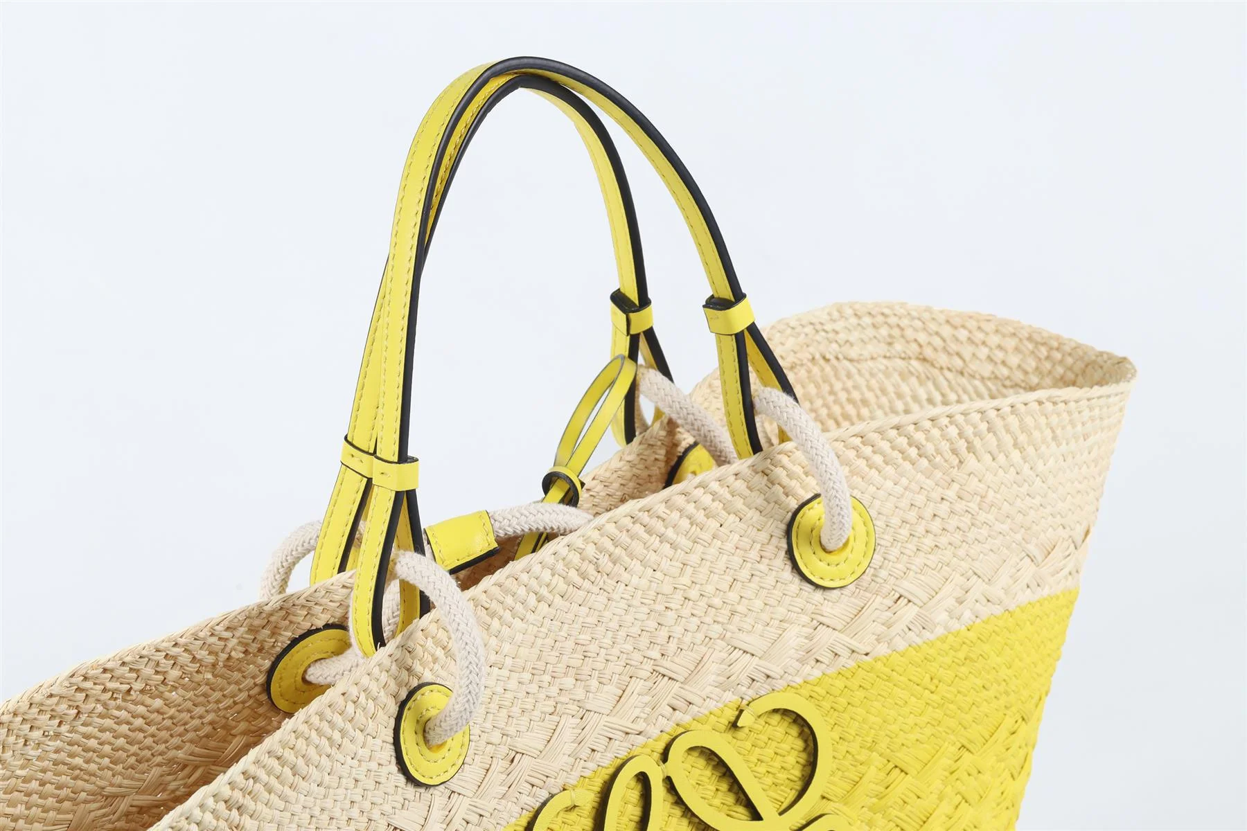LOEWE YELLOW ANAGRAM MEDIUM STRAW SHOULDER BAG - Image 9