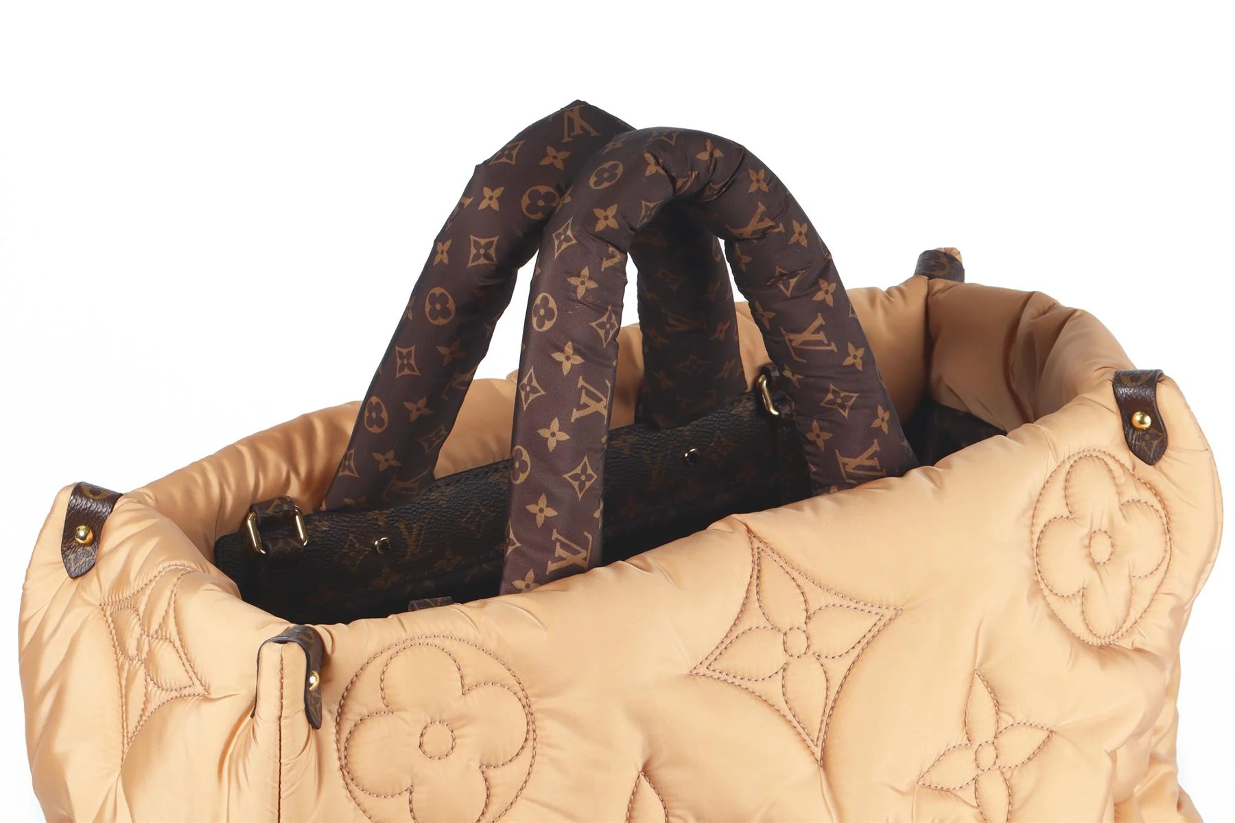 LOUIS VUITTON TAN 2021 ONTHEGO GM MONOGRAM NYLON TOTE BAG - Image 10