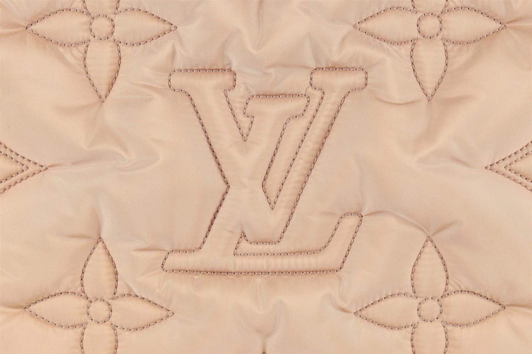 LOUIS VUITTON TAN 2021 ONTHEGO GM MONOGRAM NYLON TOTE BAG - Image 9