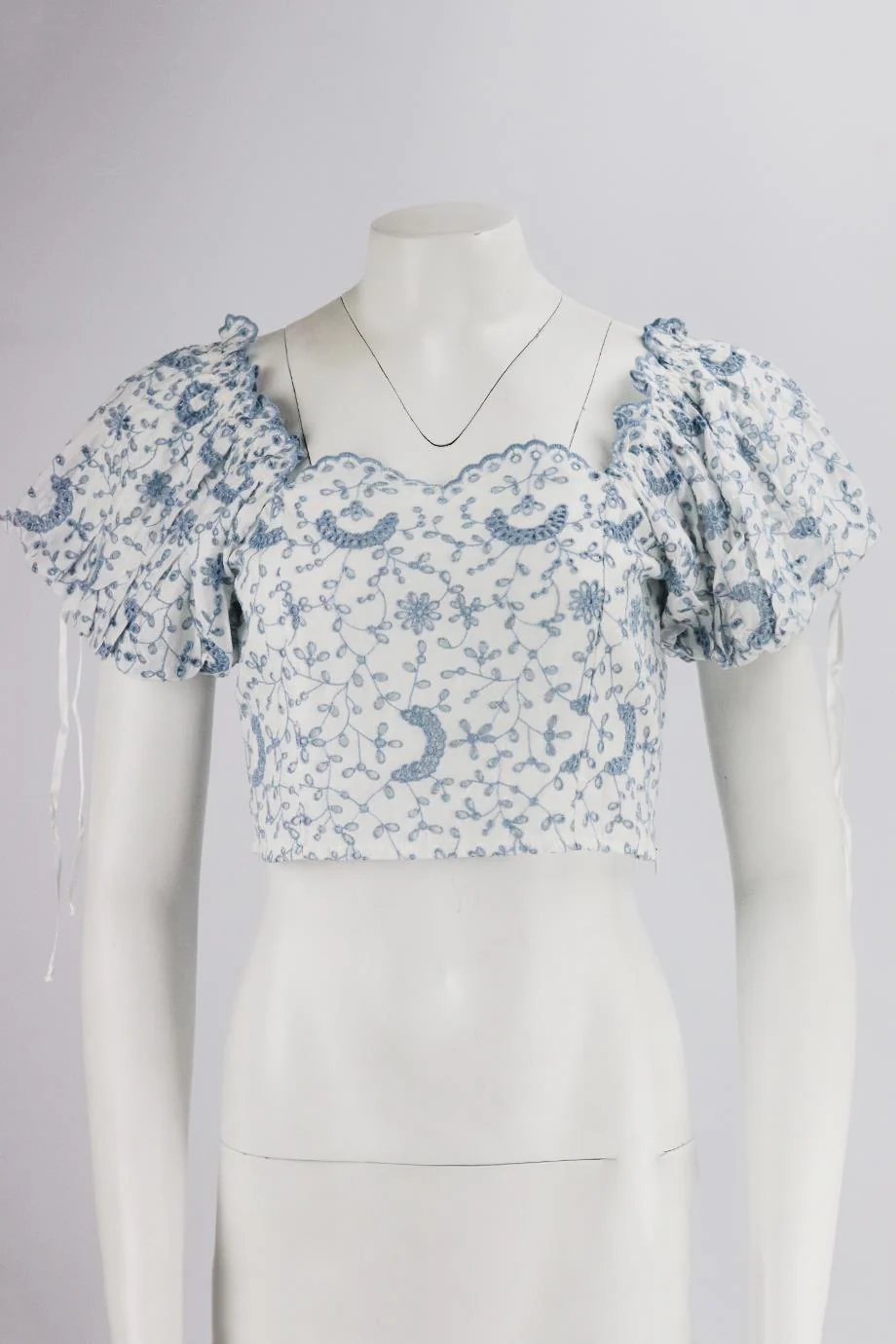 LOVESHACKFANCY CROPPED BRODERIE ANGLAISE COTTON TOP US 4 UK 8 - Image 2