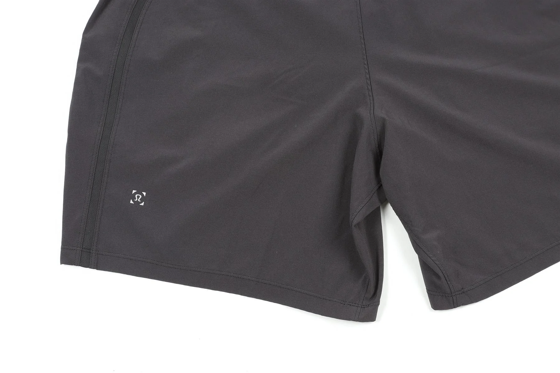 LULULEMON BLACK MEN'S BLACK SHORTS LARGE - Image 5