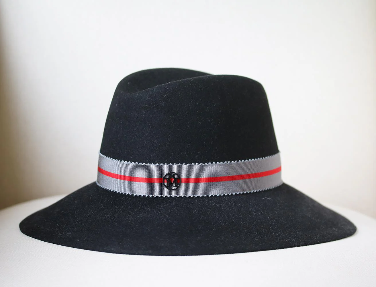MAISON MICHEL KATE GROSGRAIN TRIMMED RABBIT FELT FEDORA MEDIUM - Image 2