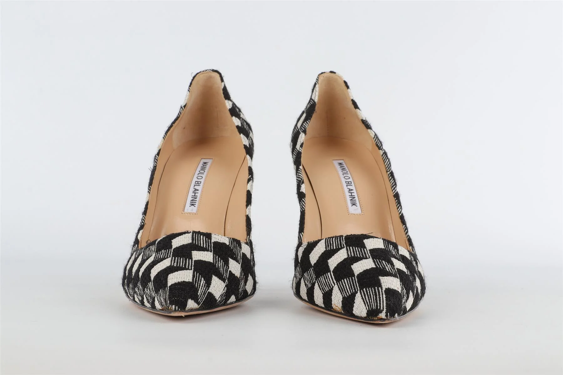 MANOLO BLAHNIK BLACK FABRIC PUMPS EU 38 UK 5 US 8 - Image 3