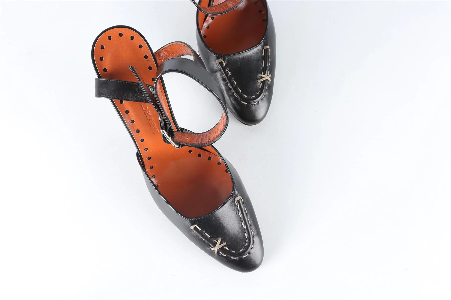 MANOLO BLAHNIK BLACK VINTAGE LEATHER PUMPS EU 37 UK 4 US 7 - Image 4