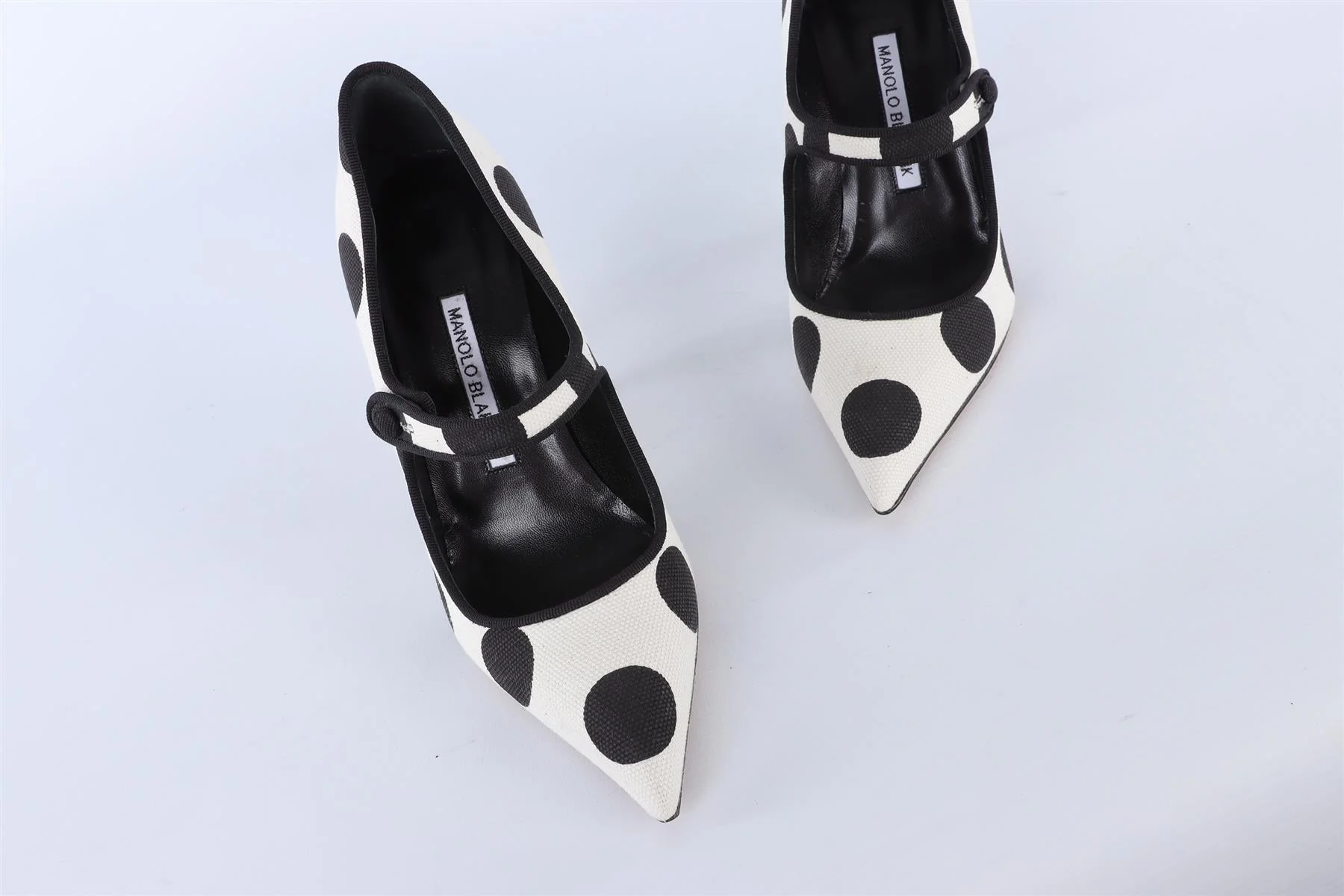 MANOLO BLAHNIK WHITE CANVAS PUMPS EU 38 UK 5 - Image 4