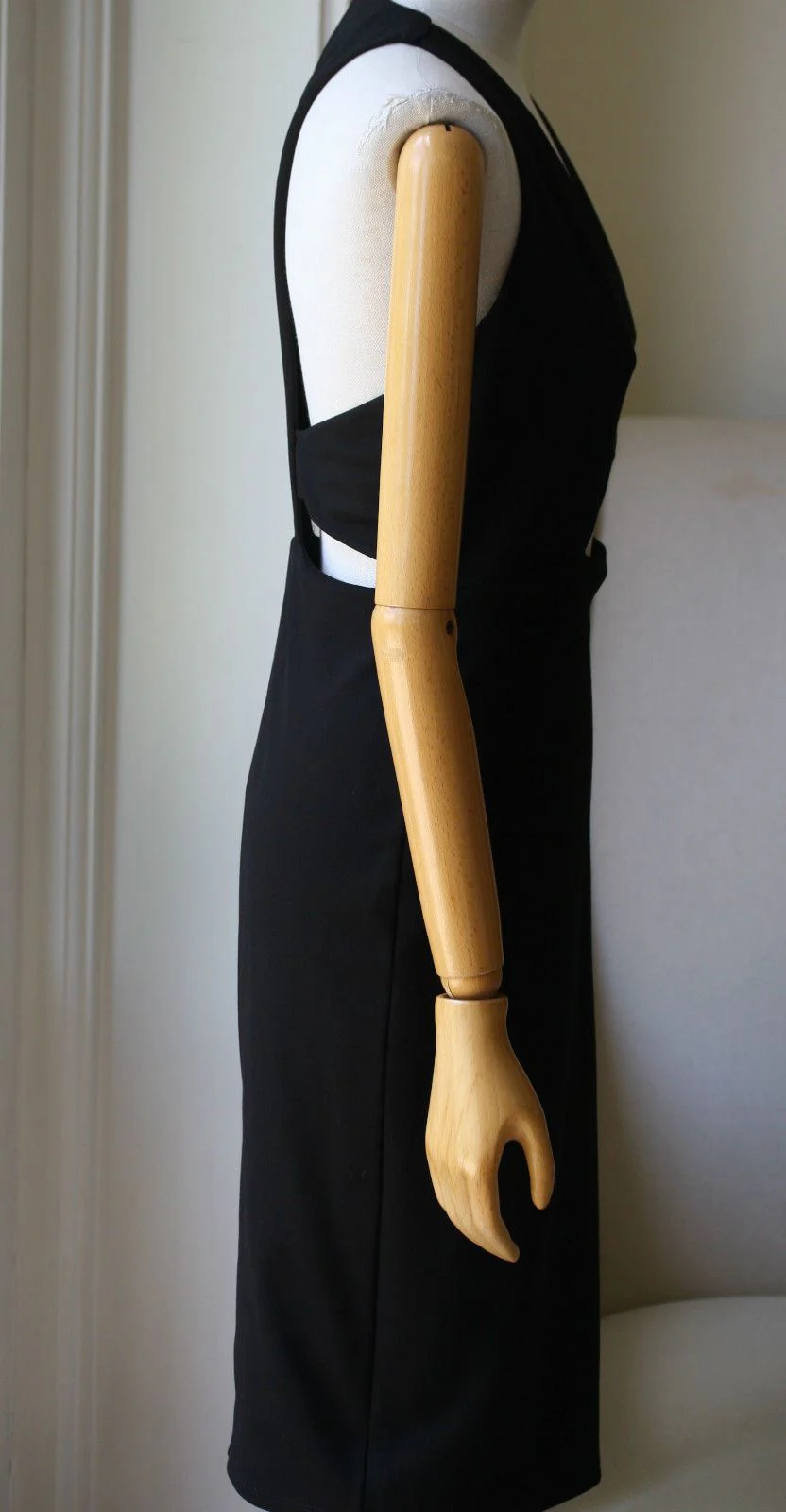 MASON BY MICHELLE MASON PLUNGE CUT OUT DRESS MEDIUM - Image 4