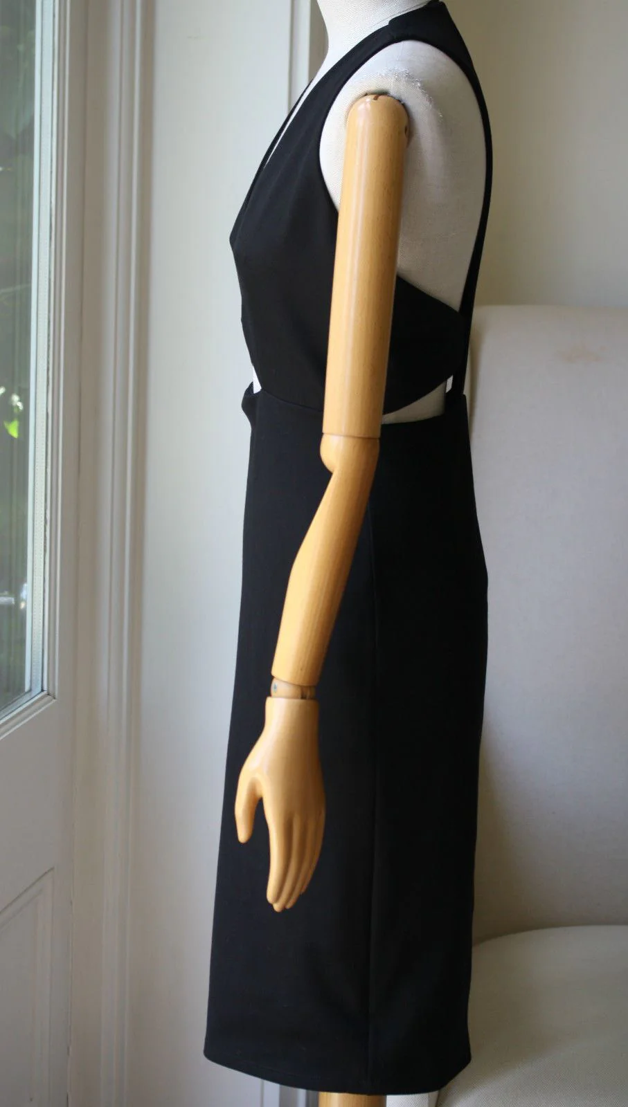 MASON BY MICHELLE MASON PLUNGE CUT OUT DRESS MEDIUM - Image 5