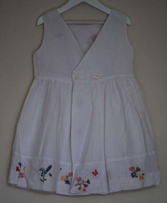 MAYORAL GIRLS WHITE FLORAL DRESS 6 YEARS - Image 2