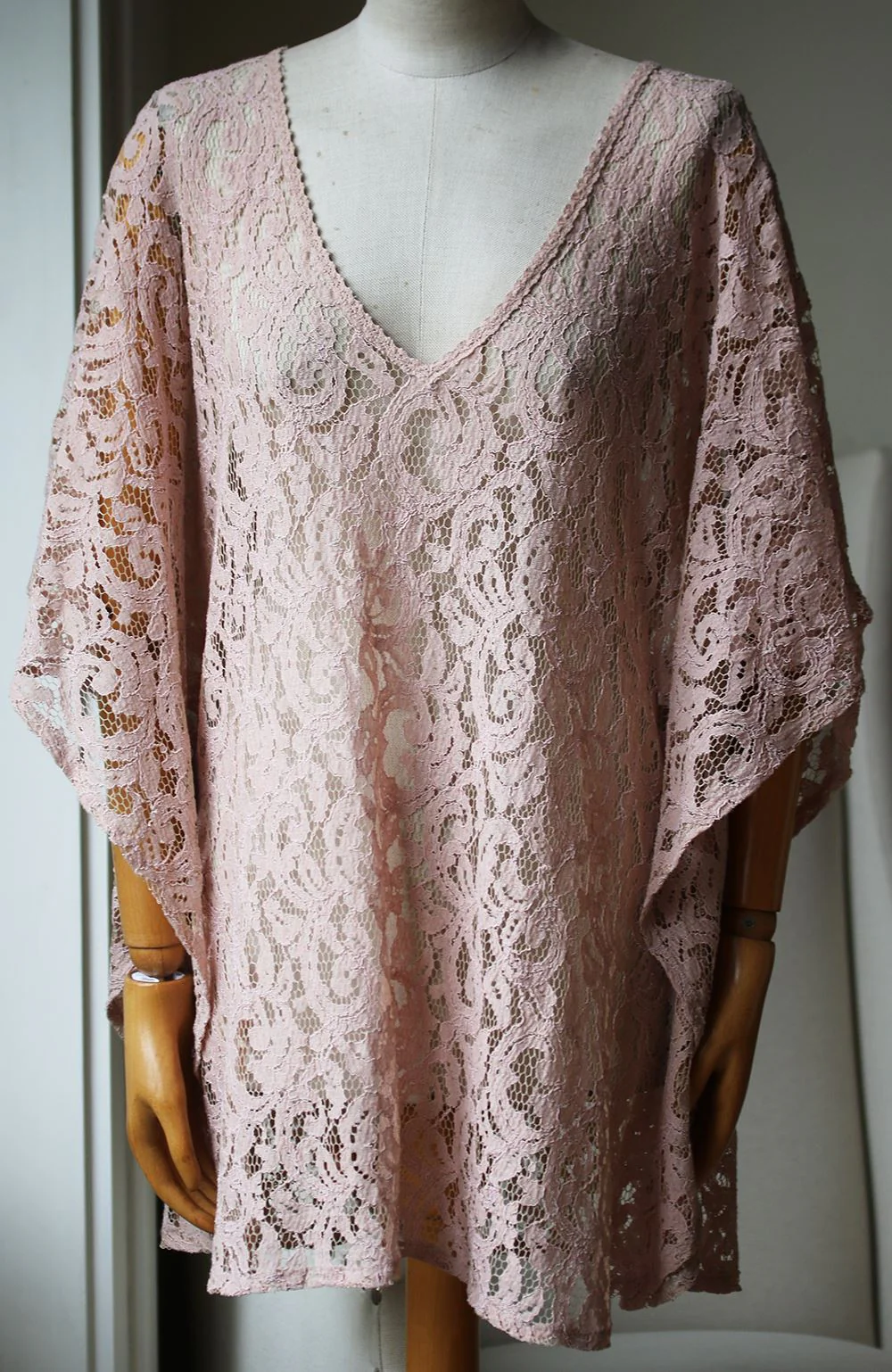 MELISSA ODABASH IGNES STRETCH LACE COVER UP ONE SIZE - Image 2