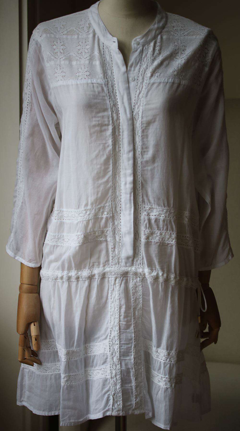 MELISSA ODABASH NICOLE EMBROIDERED DRESS SMALL - Image 4