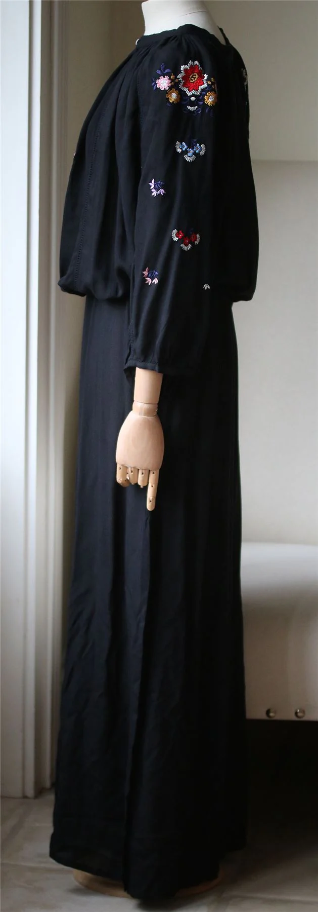 MELISSA ODABASH SIENNA EMBROIDERED VOILE MAXI DRESS SMALL - Image 3