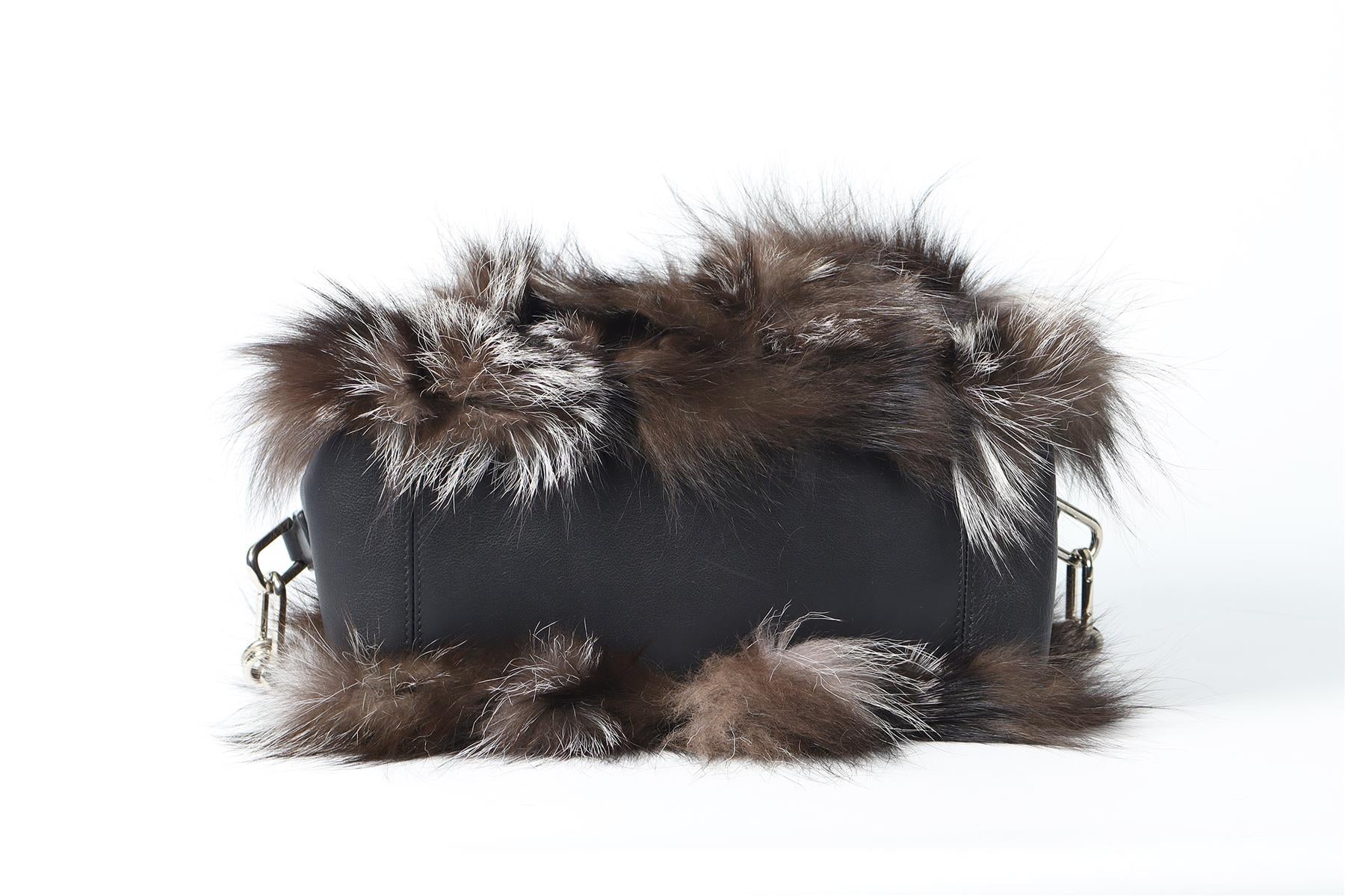 MICHAEL KORS COLLECTION JULIE LG CAMERA FOX FUR AND LEATHER SHOULDER BAG - Image 6