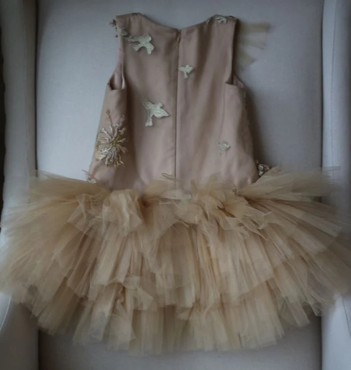 MISCHKA AOKI GIRLS GOLD EMBROIDERED DRESS 6 YEARS - Image 3
