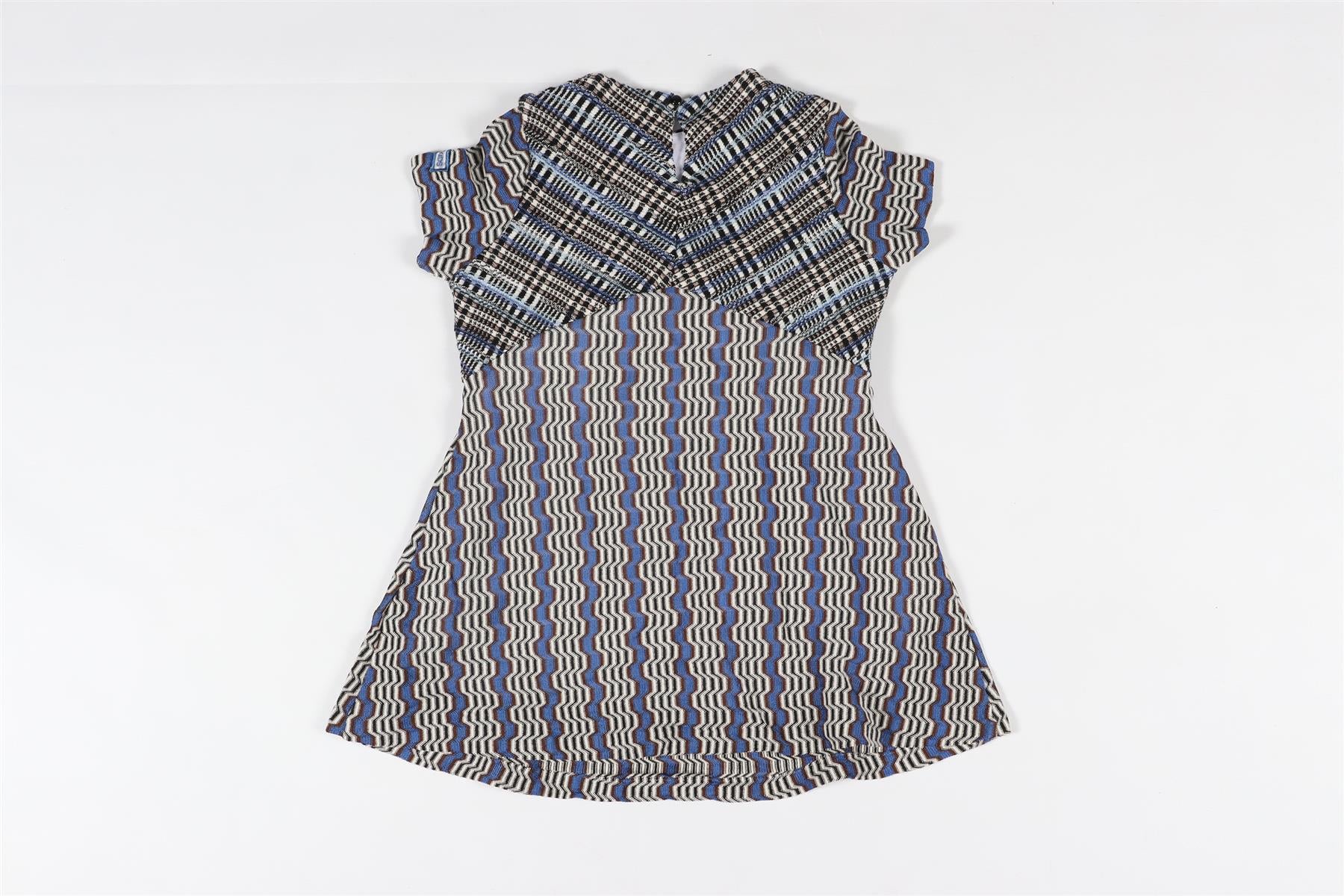 MISSONI BLUE KIDS GIRLS CROCHET DRESS 4-5 YEARS - Image 4