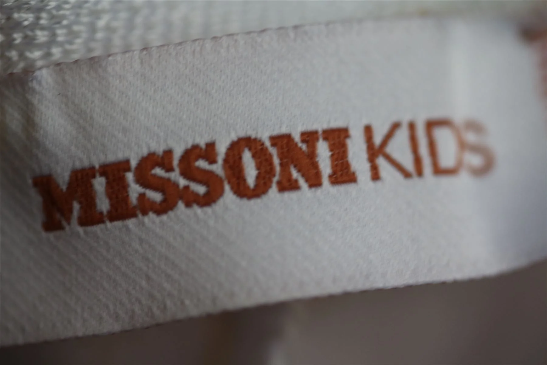 MISSONI GIRLS KNITTED CHEVRON LEGGINGS 4-5 YEARS - Image 4