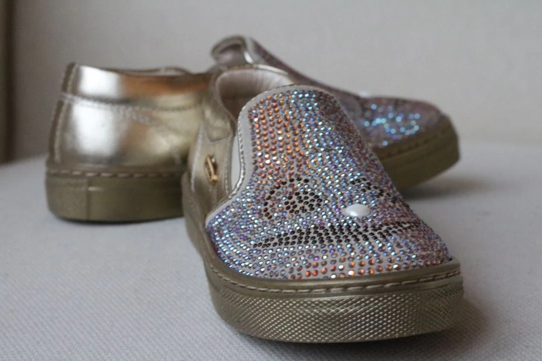 MISSOURI BABY GIRLS GOLD DIAMANTE SLIP ON SHOES EU 26 UK 8.5 - Image 6