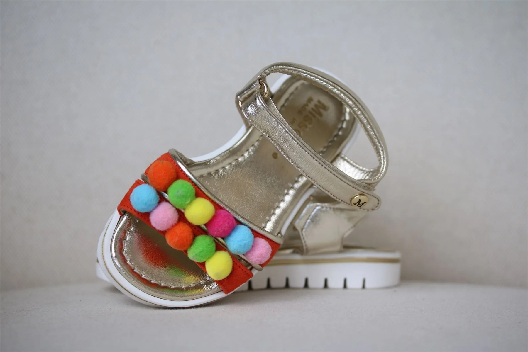 MISSOURI GIRLS GOLD LEATHER SANDALS WITH POM-POMS EU 24 UK 7 - Image 4