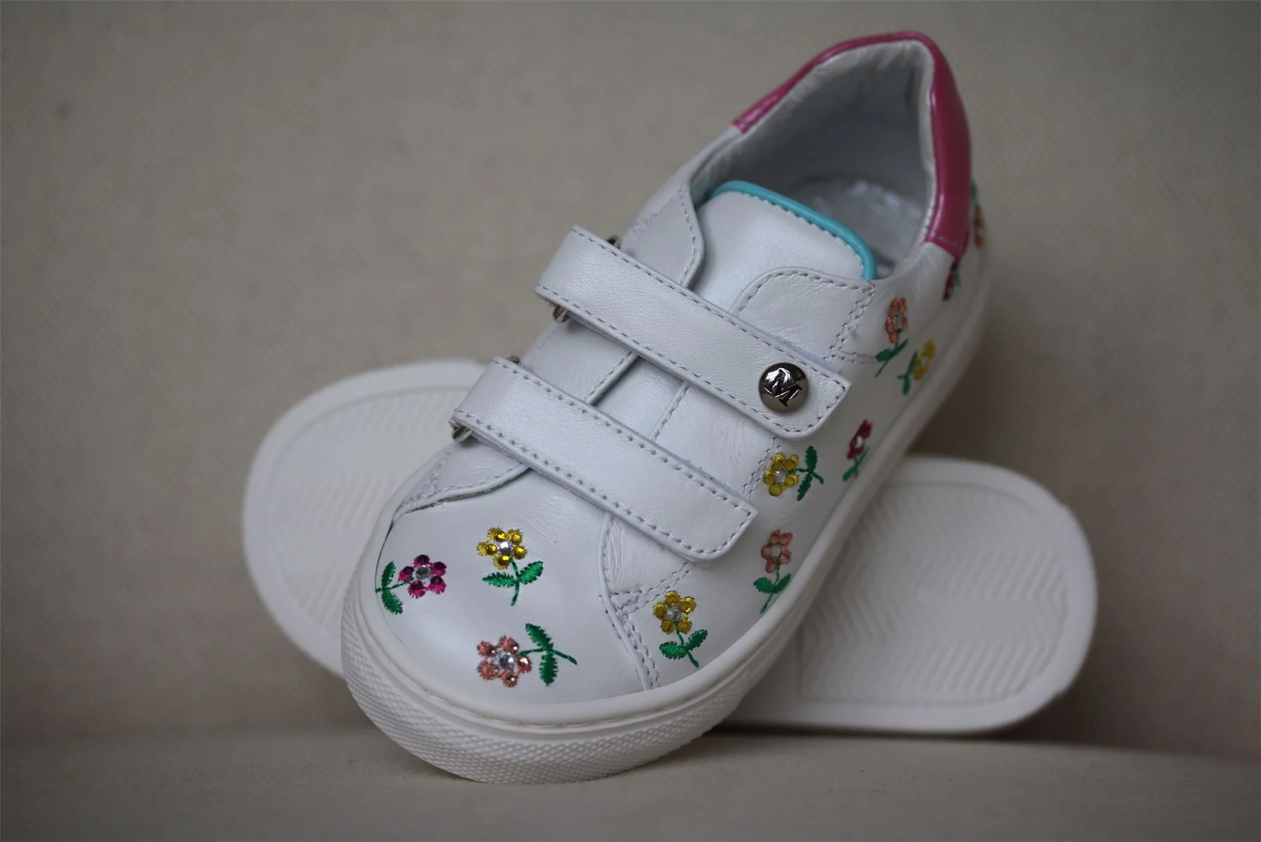 MISSOURI GIRLS WHITE & PINK LEATHER EMBROIDERED TRAINERS EU 24 UK 7 - Image 3
