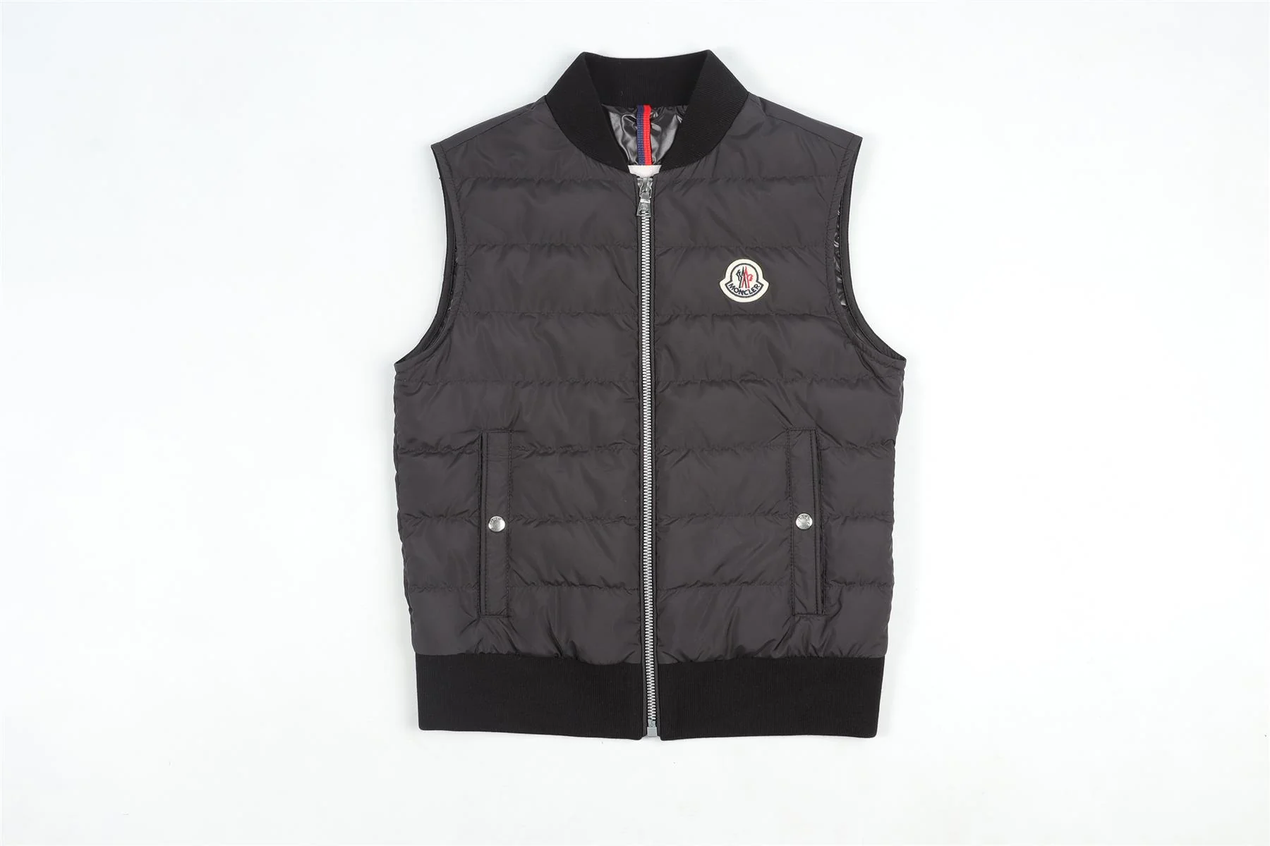 MONCLER BLACK KIDS BOYS PADDED GILET 8 YEARS - Image 2