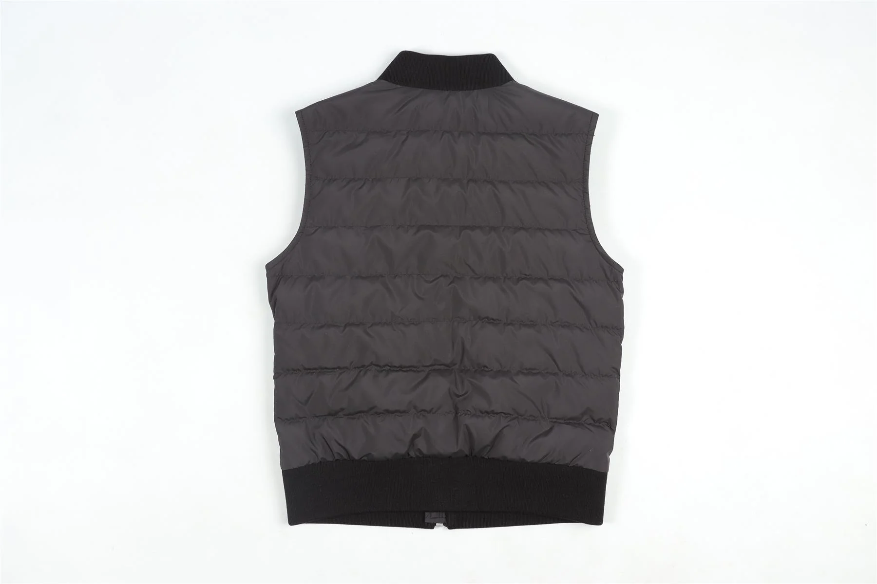 MONCLER BLACK KIDS BOYS PADDED GILET 8 YEARS - Image 4