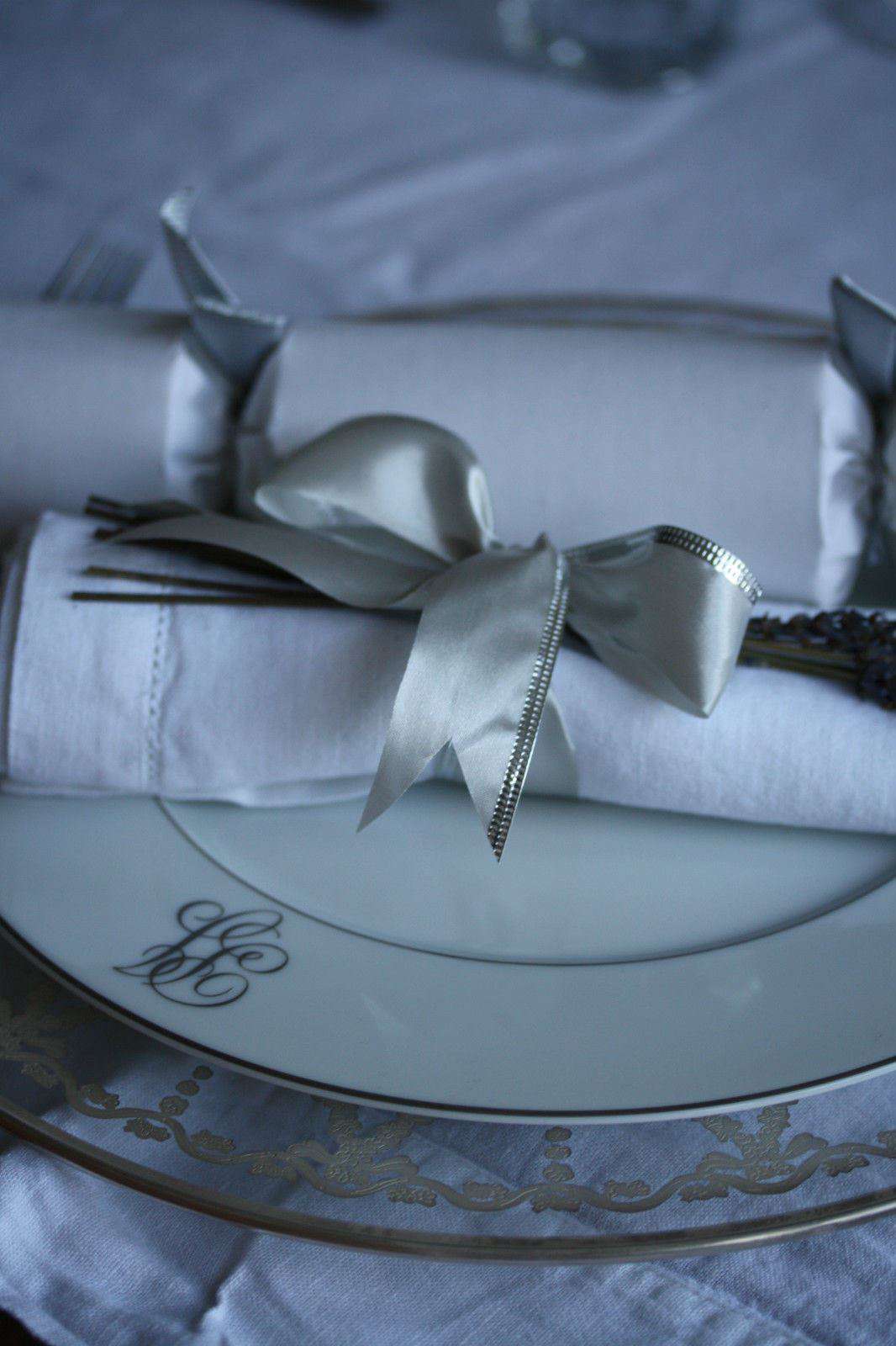 MONOGRAMMED J L COQUET LIMOGES PORCELAIN PLATE X 10 - Image 3