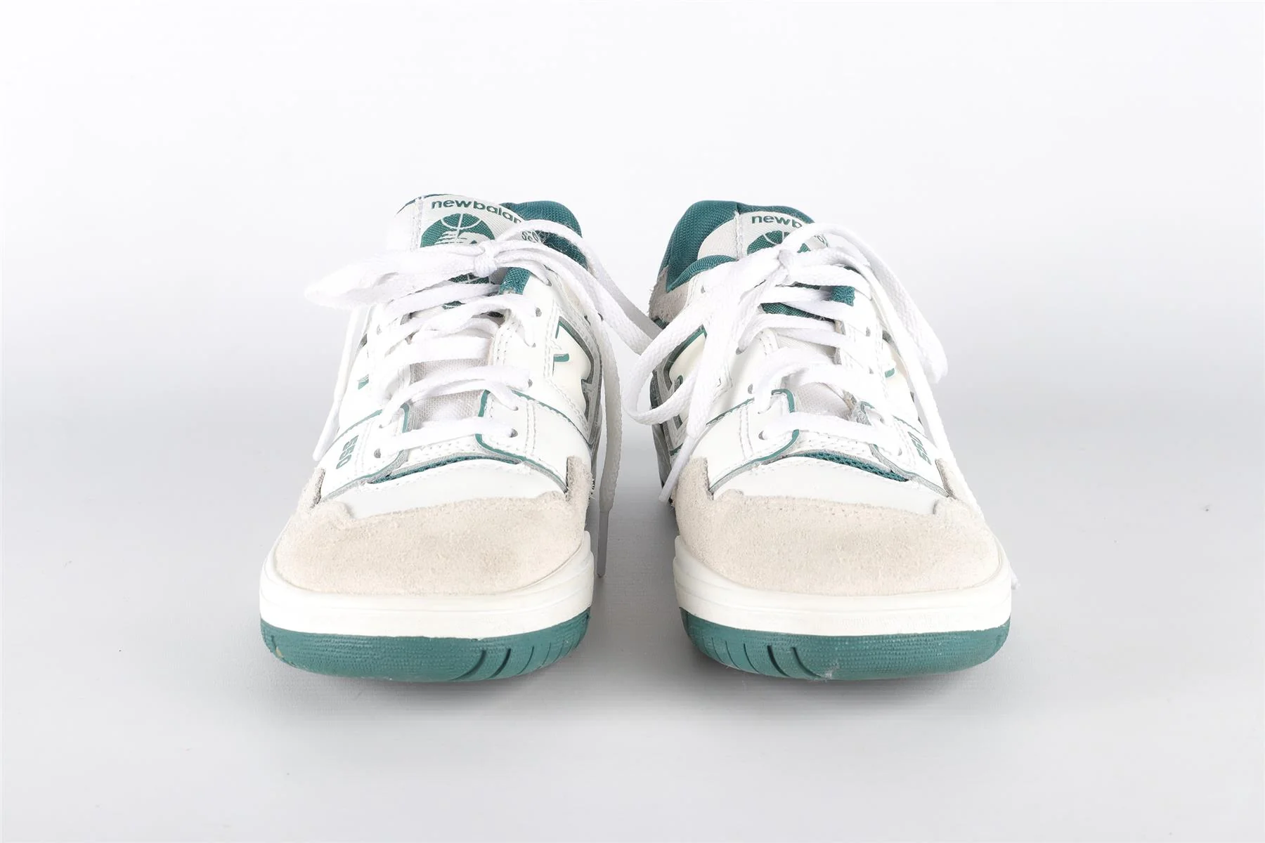 NEW BALANCE WHITE KIDS BOYS SNEAKERS EU 34.5 UK 2 US 2.5 - Image 3