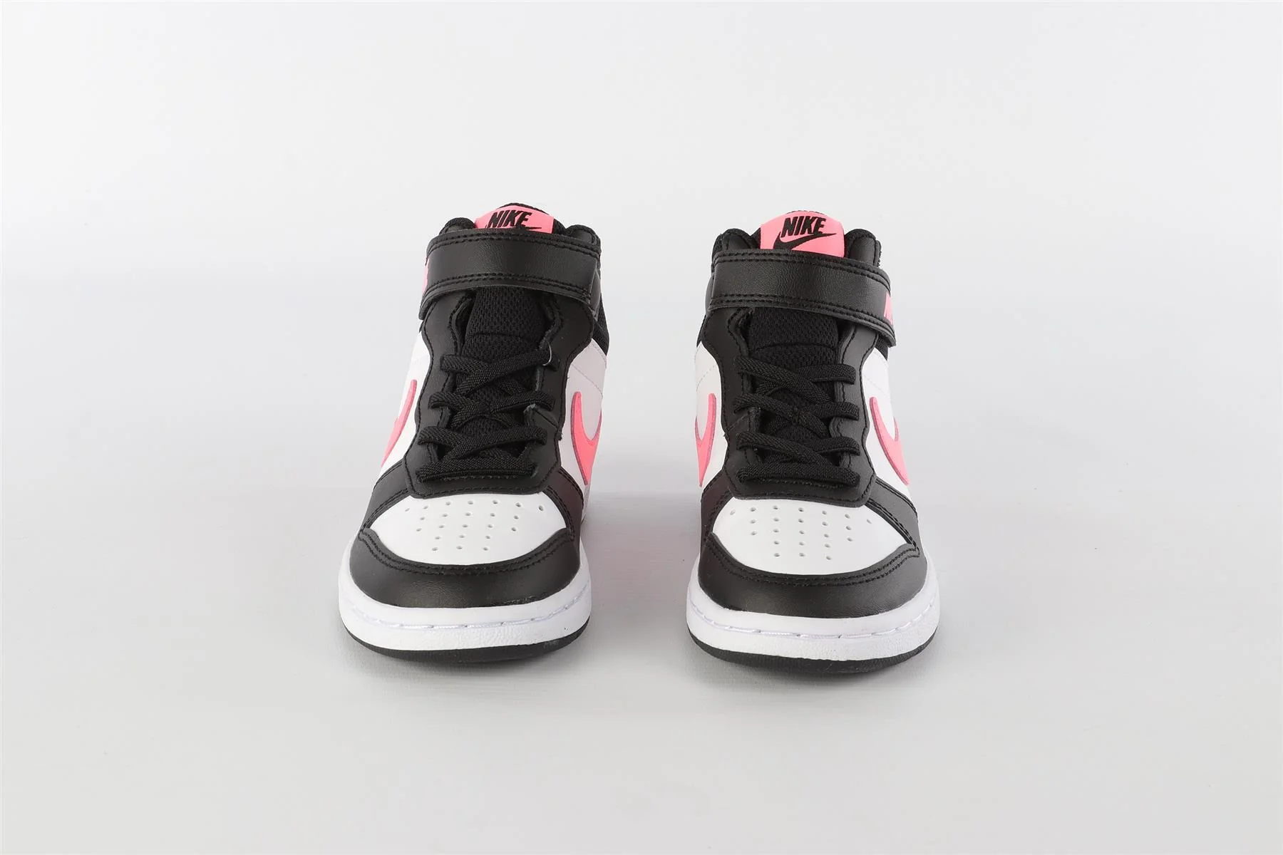 NIKE BLACK GIRLS TRAINERS EU 29 UK 10.5 US 11.5 - Image 3