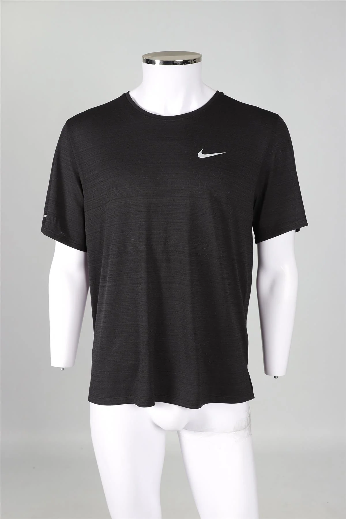 NIKE BLACK MEN'S JERSEY T-SHIRT LARGE - Image 2