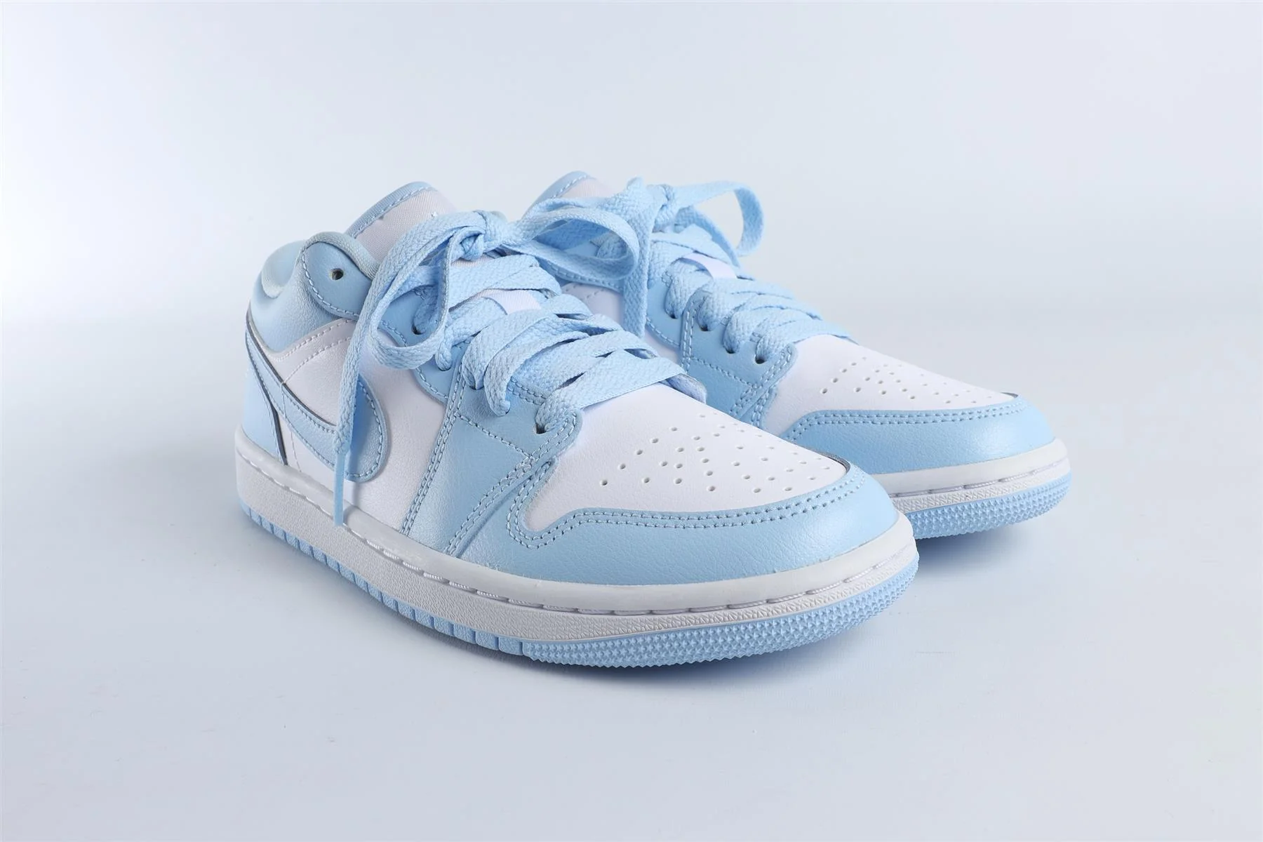 NIKE BLUE KIDS LEATHER SNEAKERS EU 35.5 UK 3 US 3.5 - Image 2