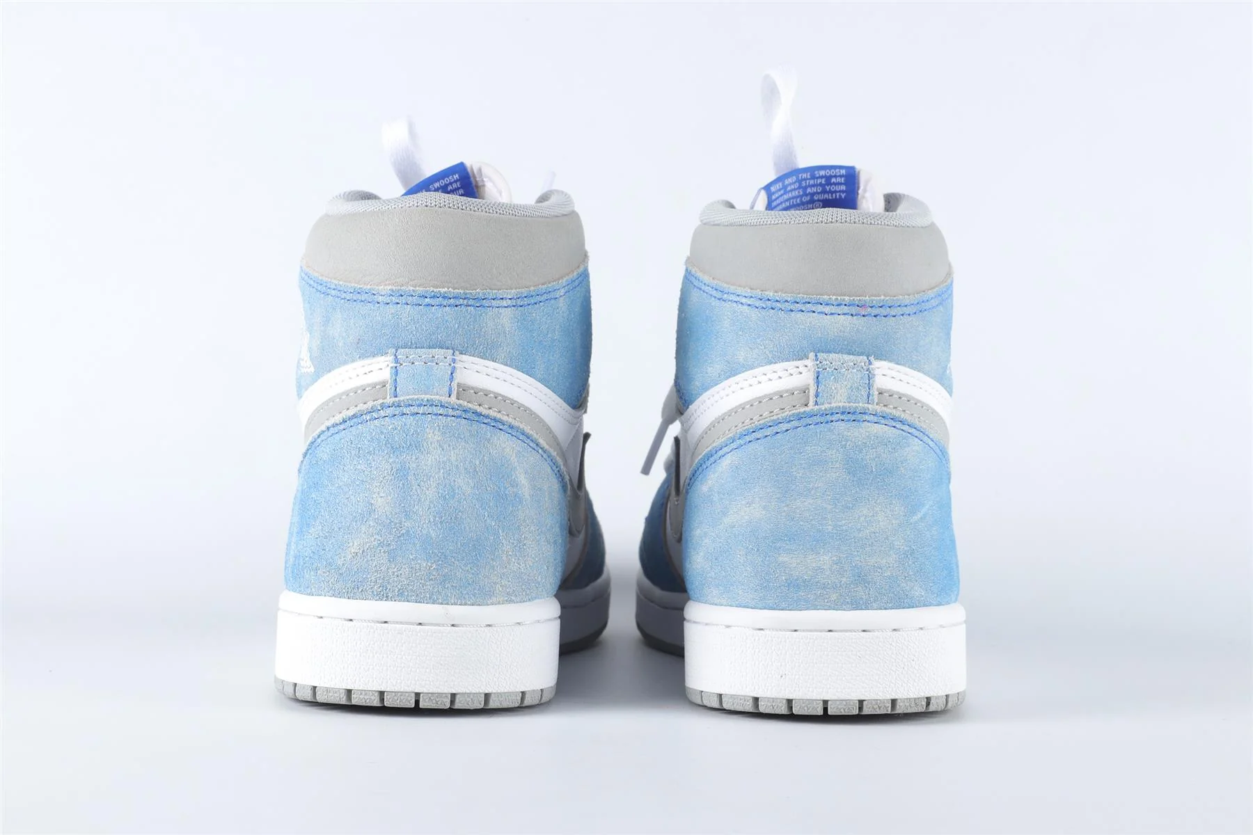 NIKE BLUE MEN'S AIR JORDAN 1 RETRO HIGH HYPER ROYAL SNEAKERS EU 43 UK 8.5 US 9.5 - Image 5
