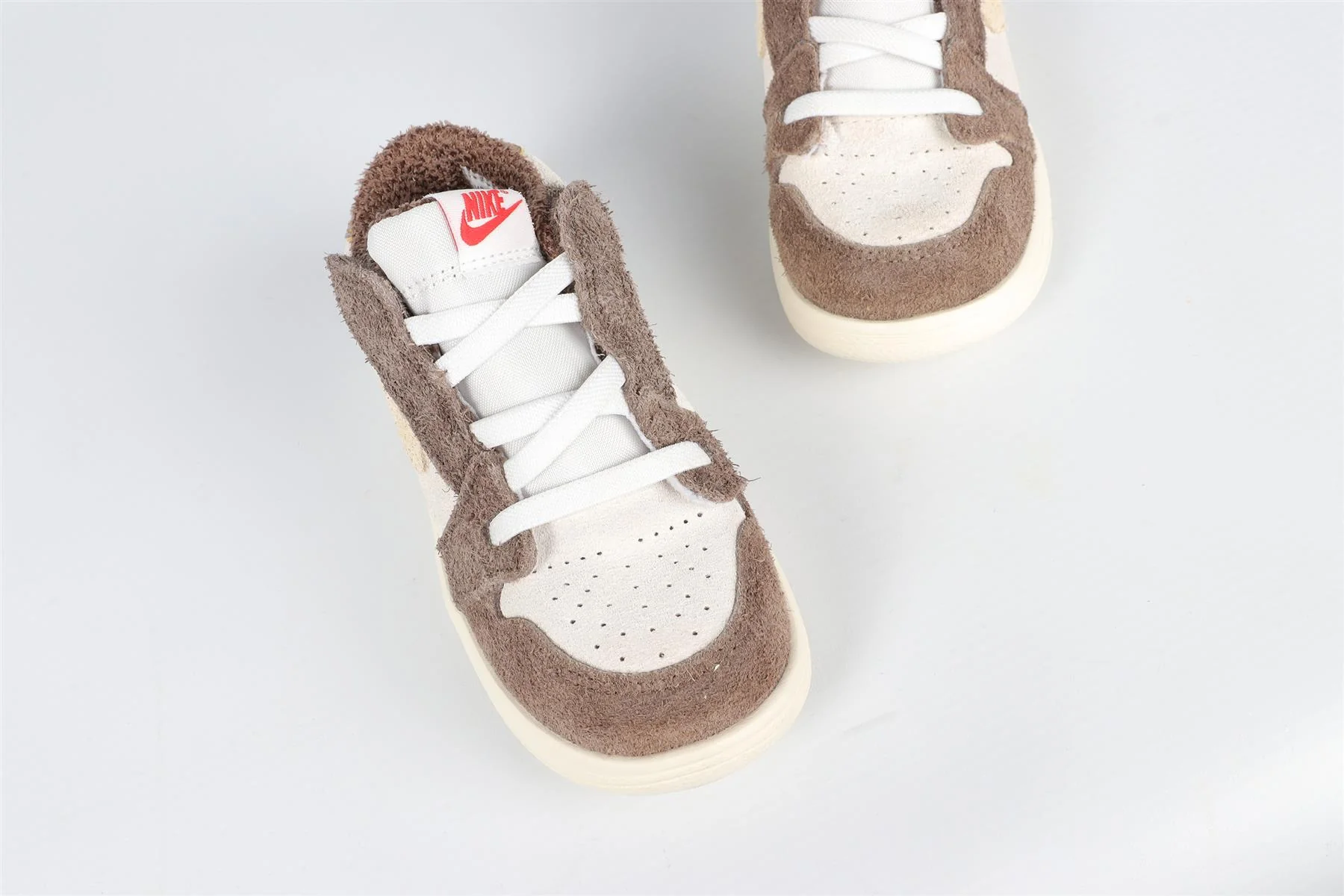 NIKE BROWN KIDS AIR JORDAN 1 LOW YEAR OF THE RABBIT SNEAKERS EU 25 UK 7.5 US 8 - Image 4