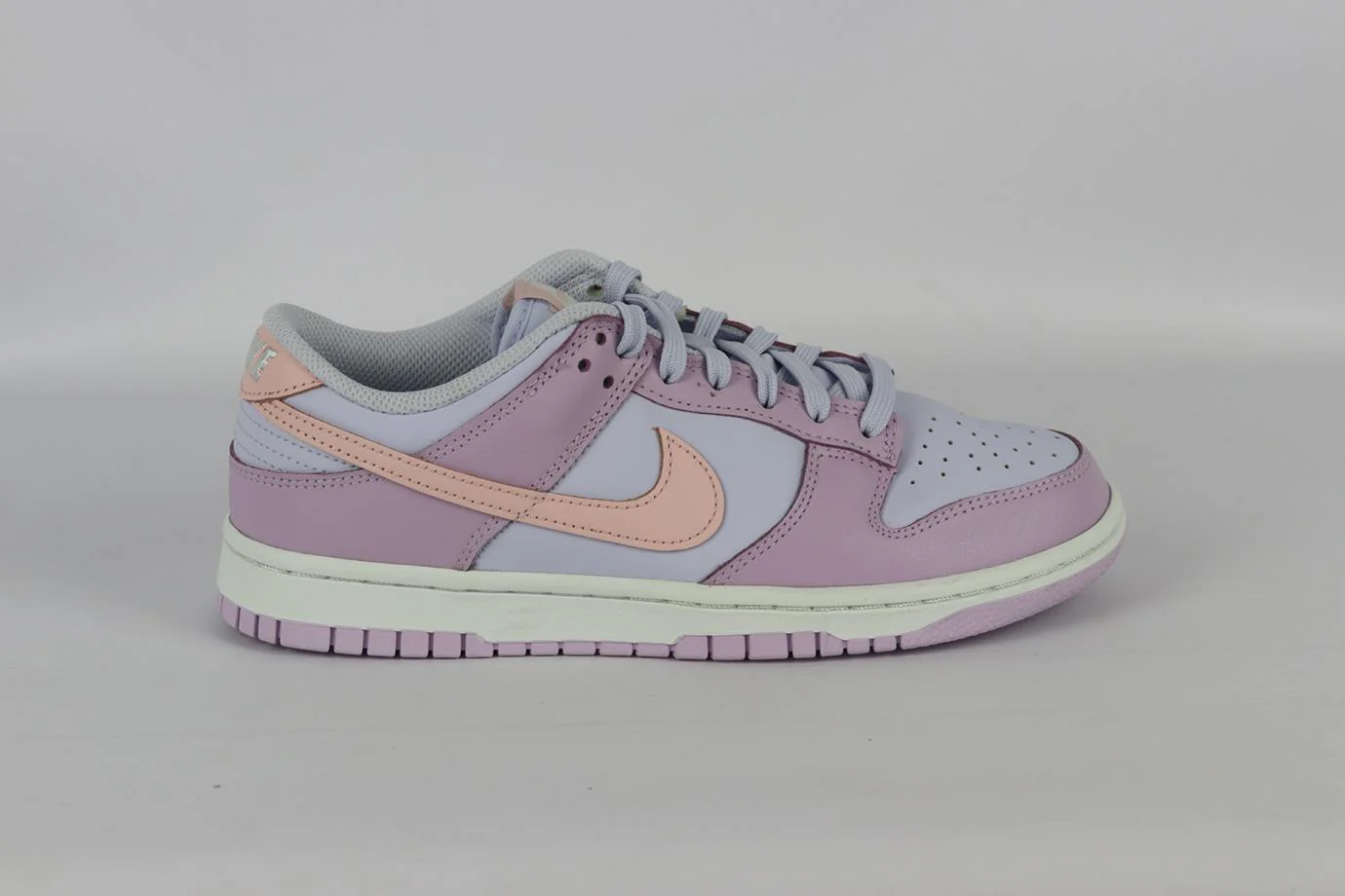 NIKE DUNK LOW EASTER LEATHER SNEAKERS EU 39 UK 5.5 US 8 - Image 2
