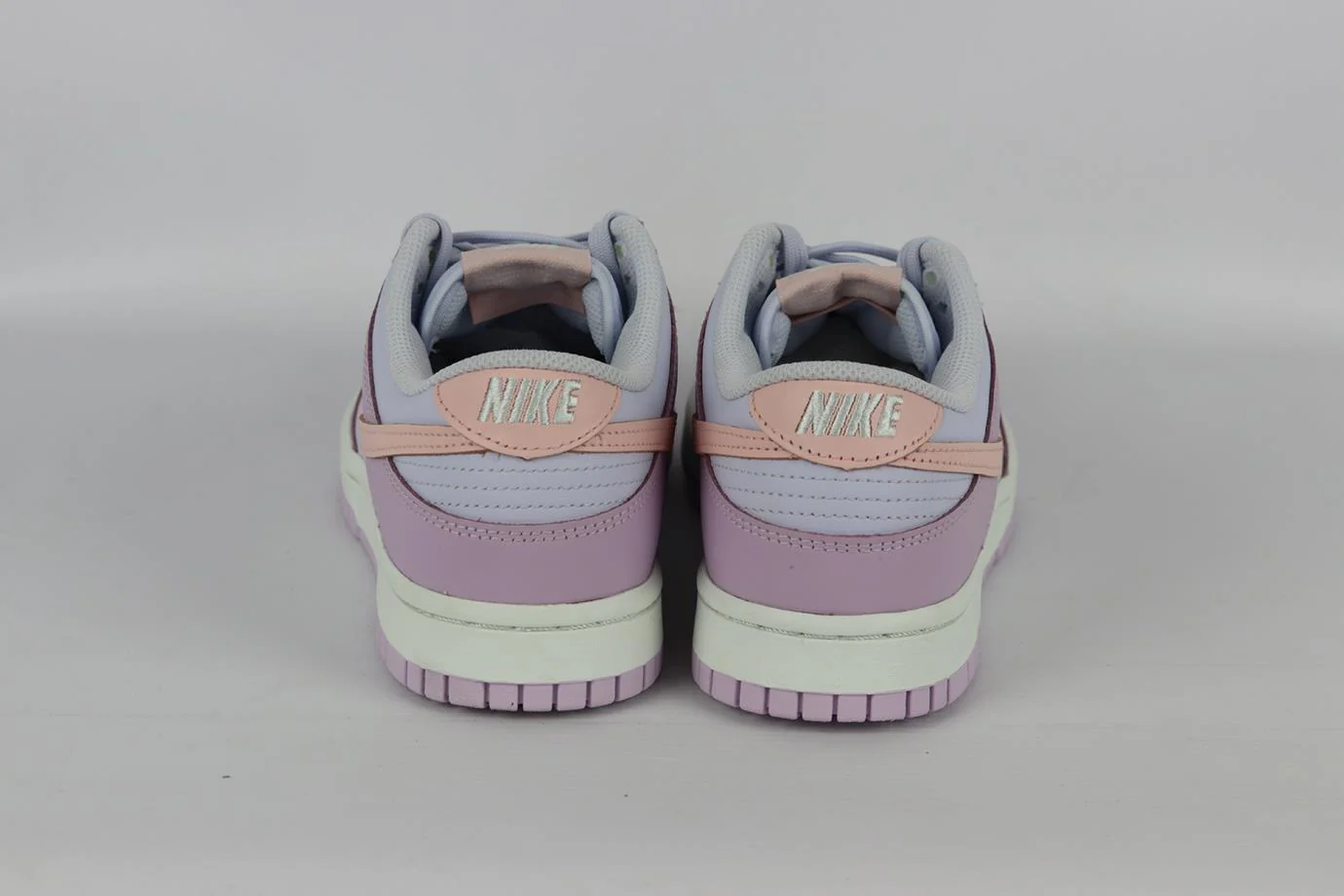 NIKE DUNK LOW EASTER LEATHER SNEAKERS EU 39 UK 5.5 US 8 - Image 4