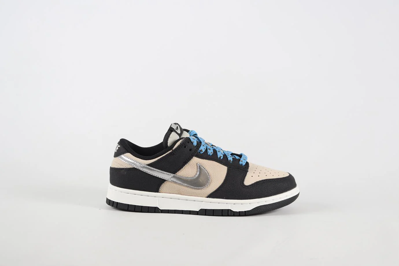 NIKE DUNK LOW STARRY LACES LEATHER SNEAKERS EU 39 UK 5.5 US 8 - Image 2