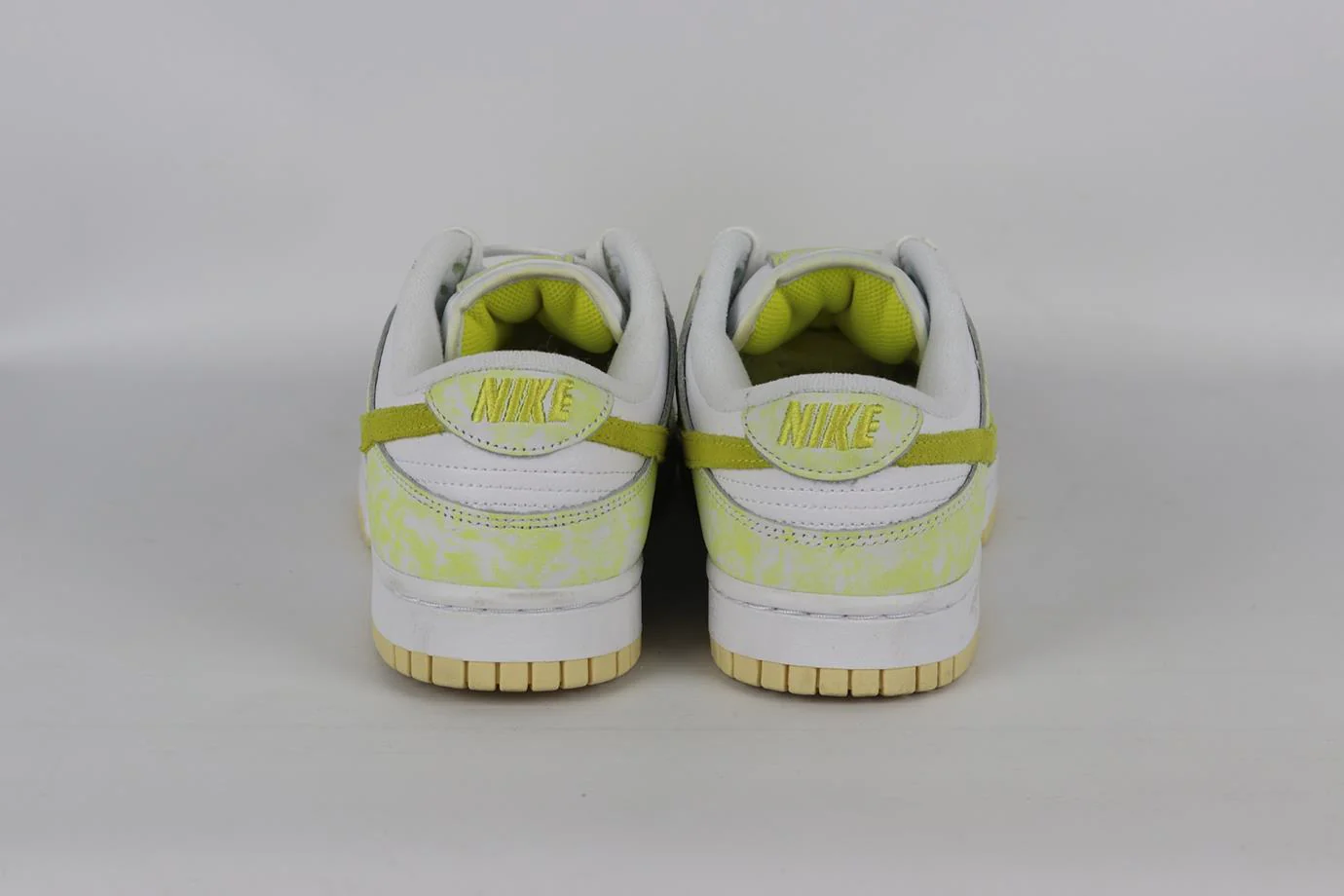 NIKE DUNK LOW YELLOW STRIKE LEATHER SNEAKERS EU 39 UK 5.5 US 8 - Image 4