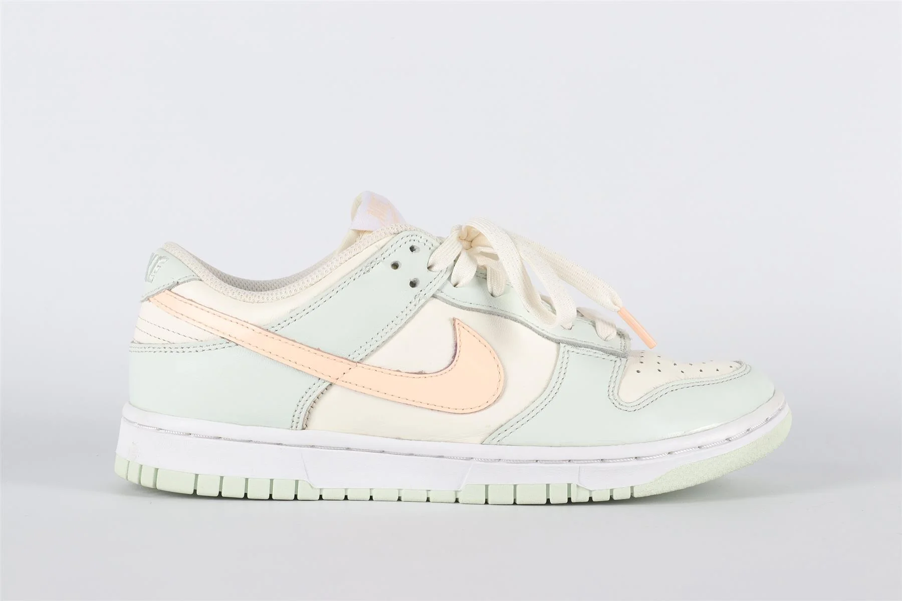 NIKE GREEN DUNK BARELY GREEN SNEAKERS EU 39 UK 5.5 US 8 - Image 2