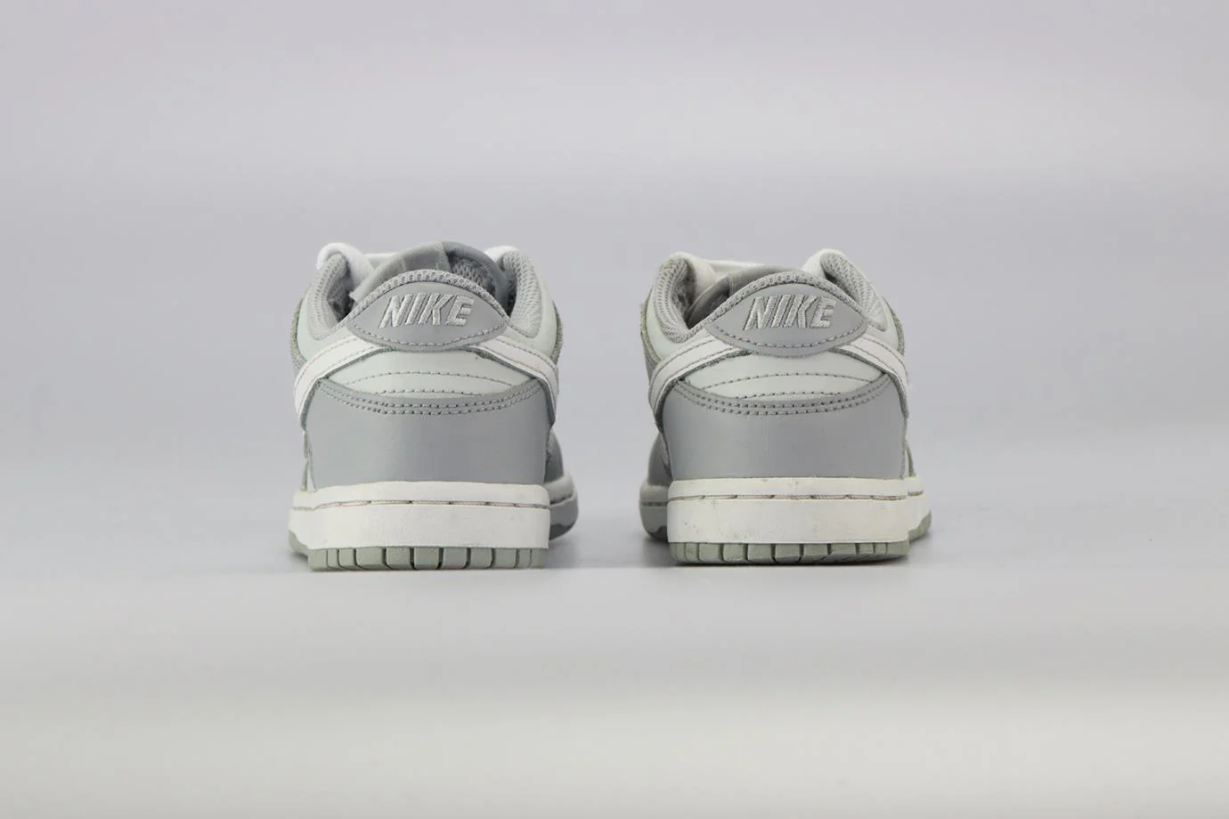 NIKE KIDS BOYS DUNK LOW PURE PLATNIUM LEATHER SNEAKERS EU 32 UK 13.5 - Image 4