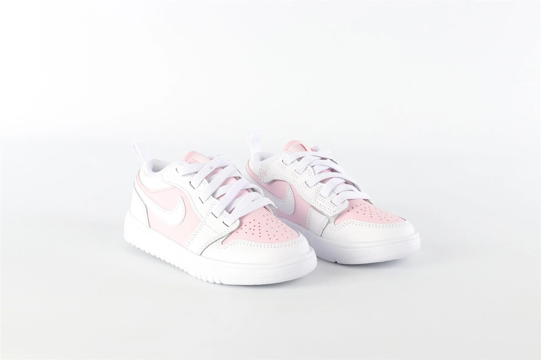 NIKE PINK GIRLS TRAINERS EU 29 UK 11 US 11.5 - Image 2