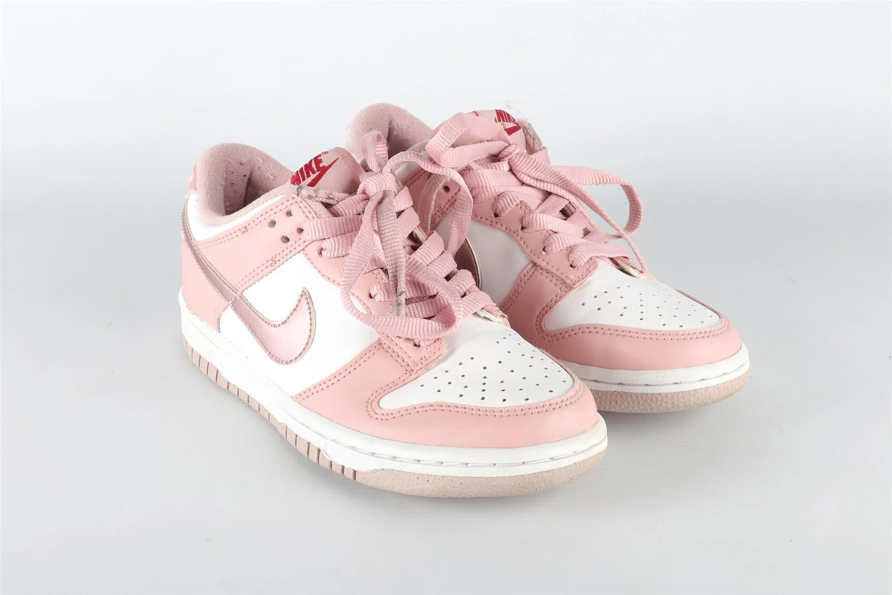 NIKE PINK KIDS GIRLS SNEAKERS EU 35.5 UK 3 US 3.5Y - Image 2