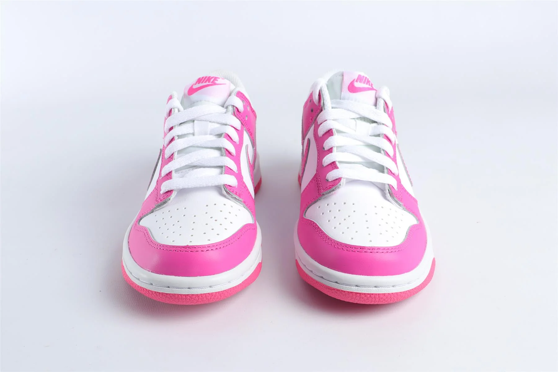 NIKE PINK KIDS LEATHER SNEAKERS EU 35.5 UK 3 US 3.5 - Image 3